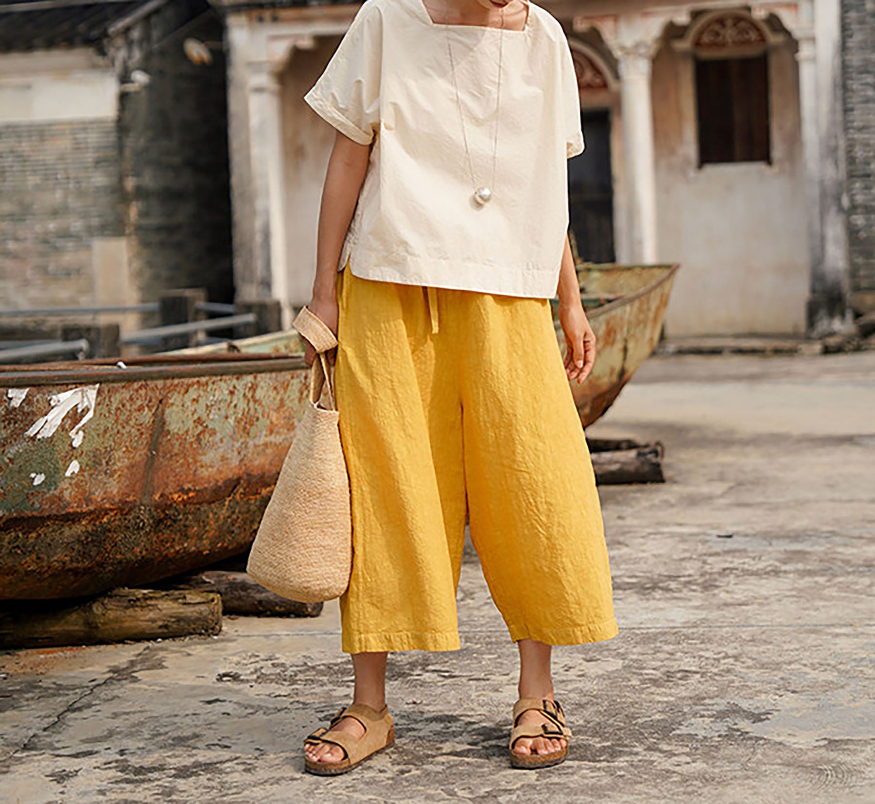edoa Linen Above Ankle Length Trousers