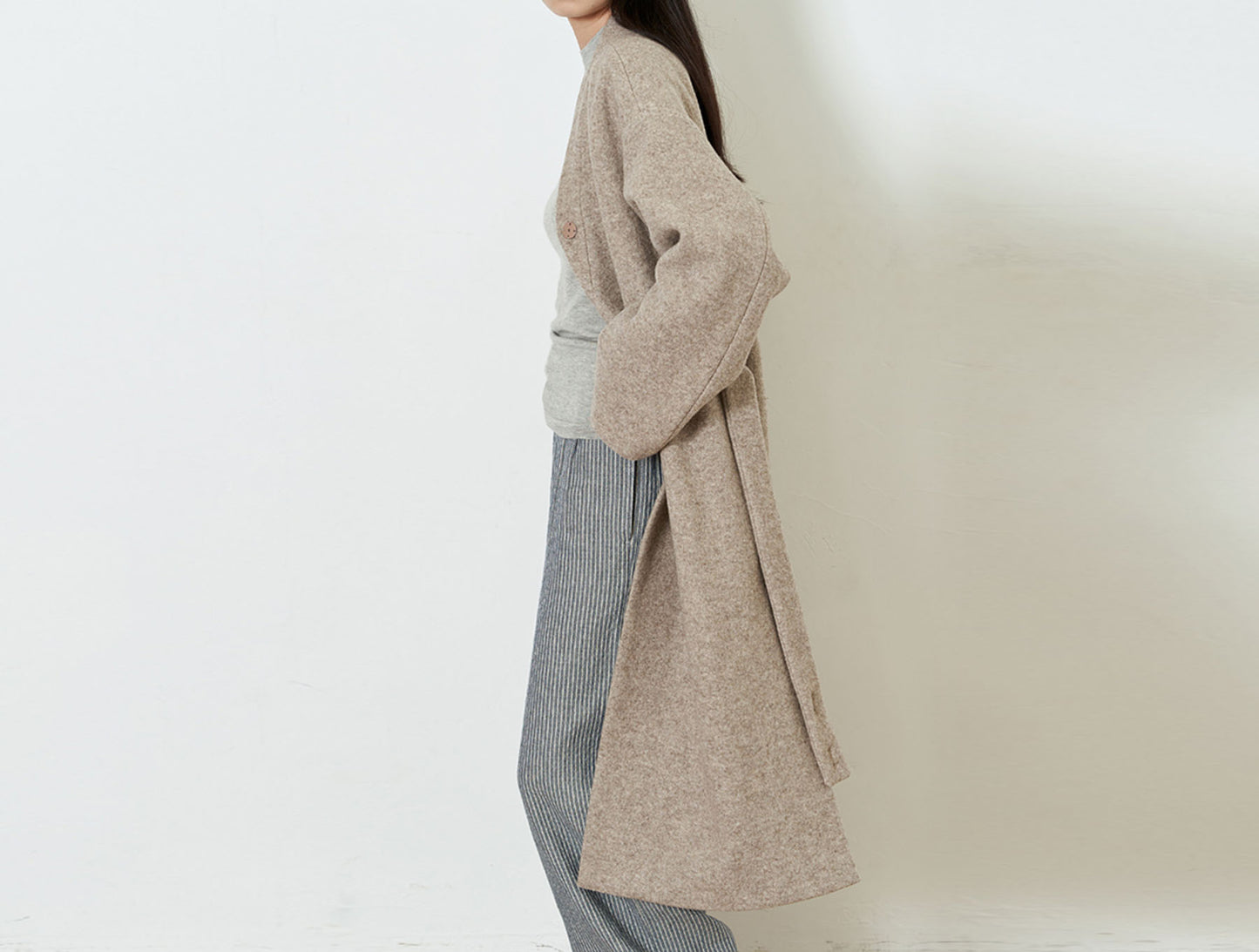 edoa Boiled Wool Minimalist V-neck Trapeze Long Coat