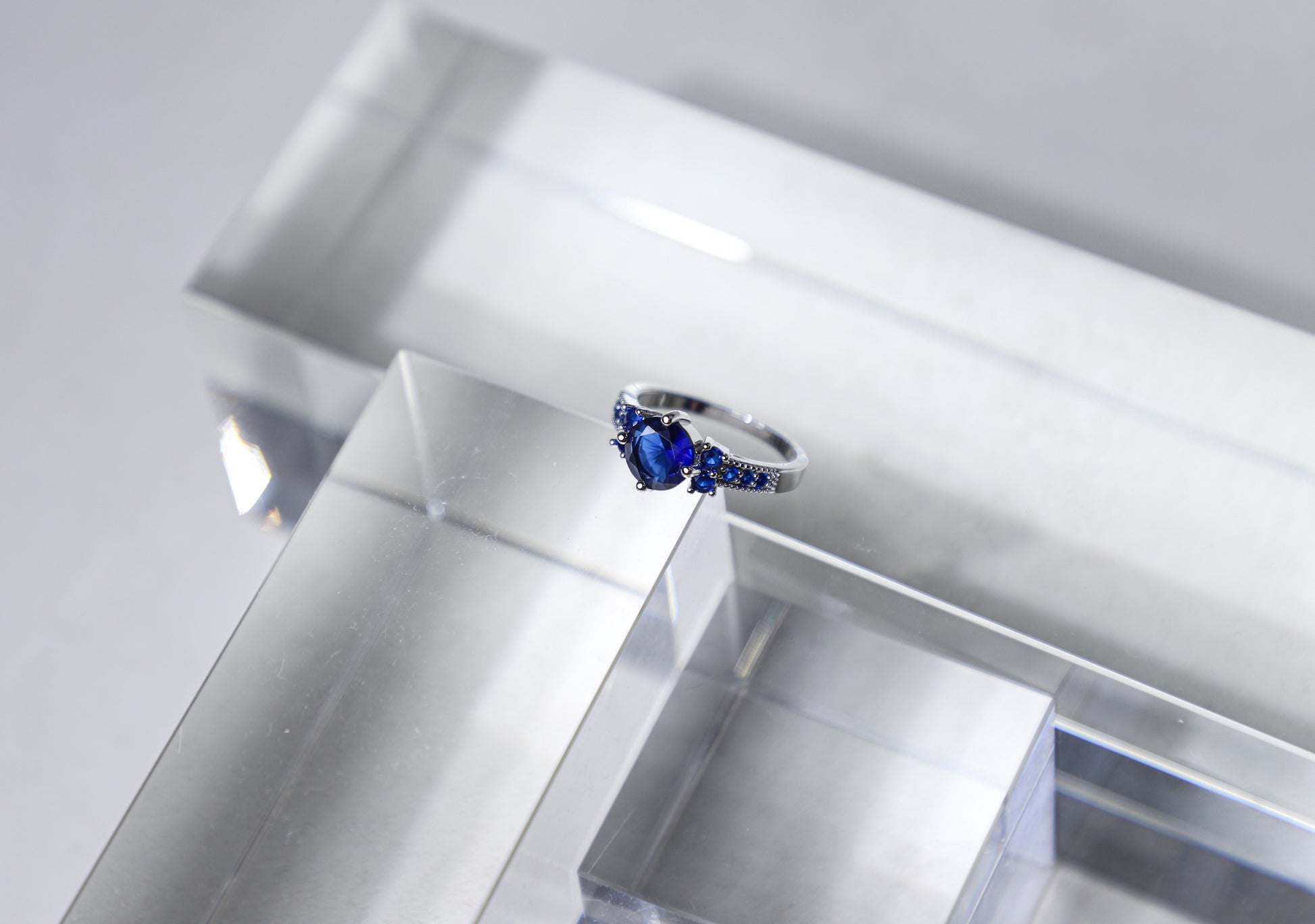 edoa Minimalist Dainty Pavé Birthstone Ring