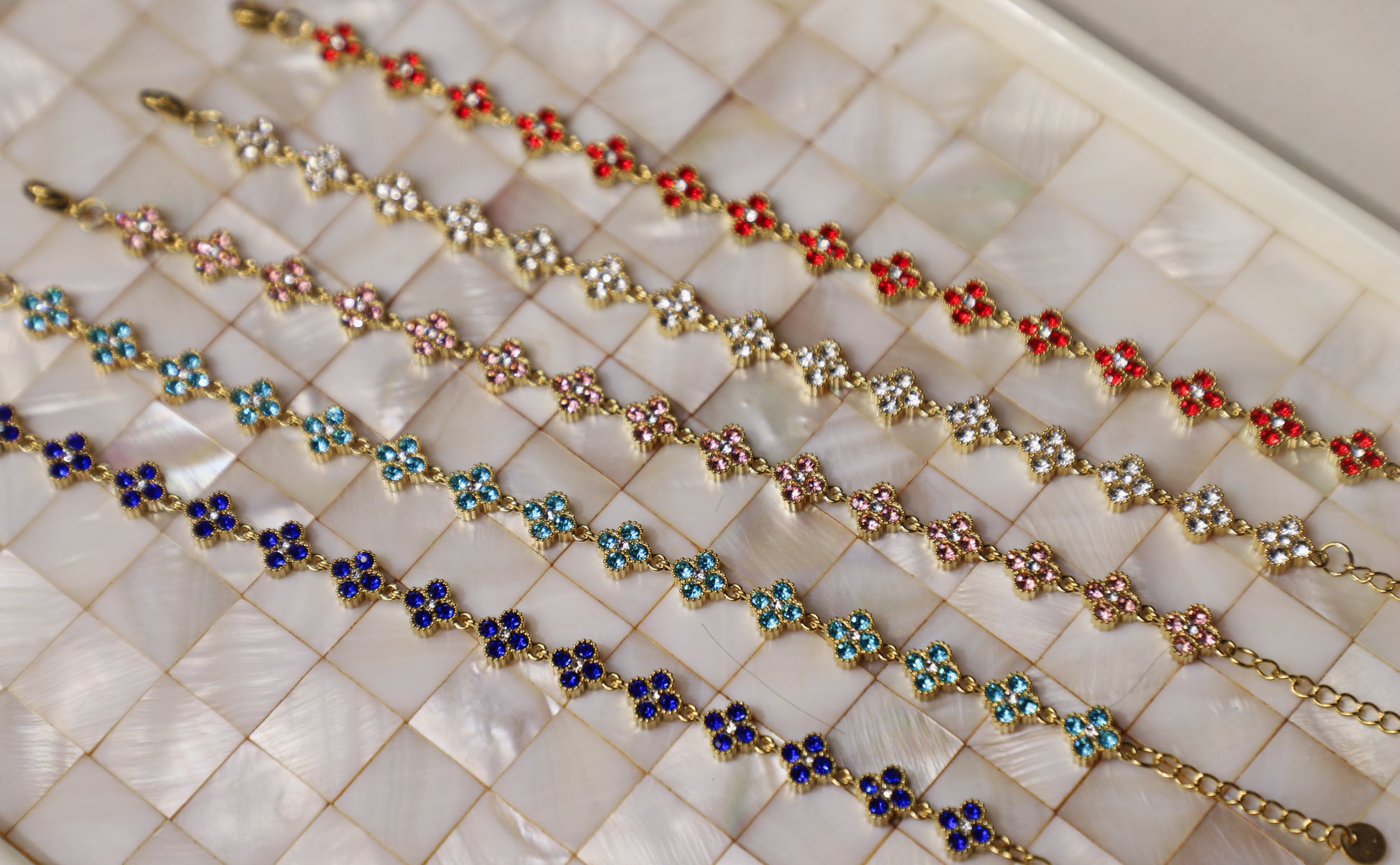 edoa French Chic Gemstone Vintage Clover Bracelet