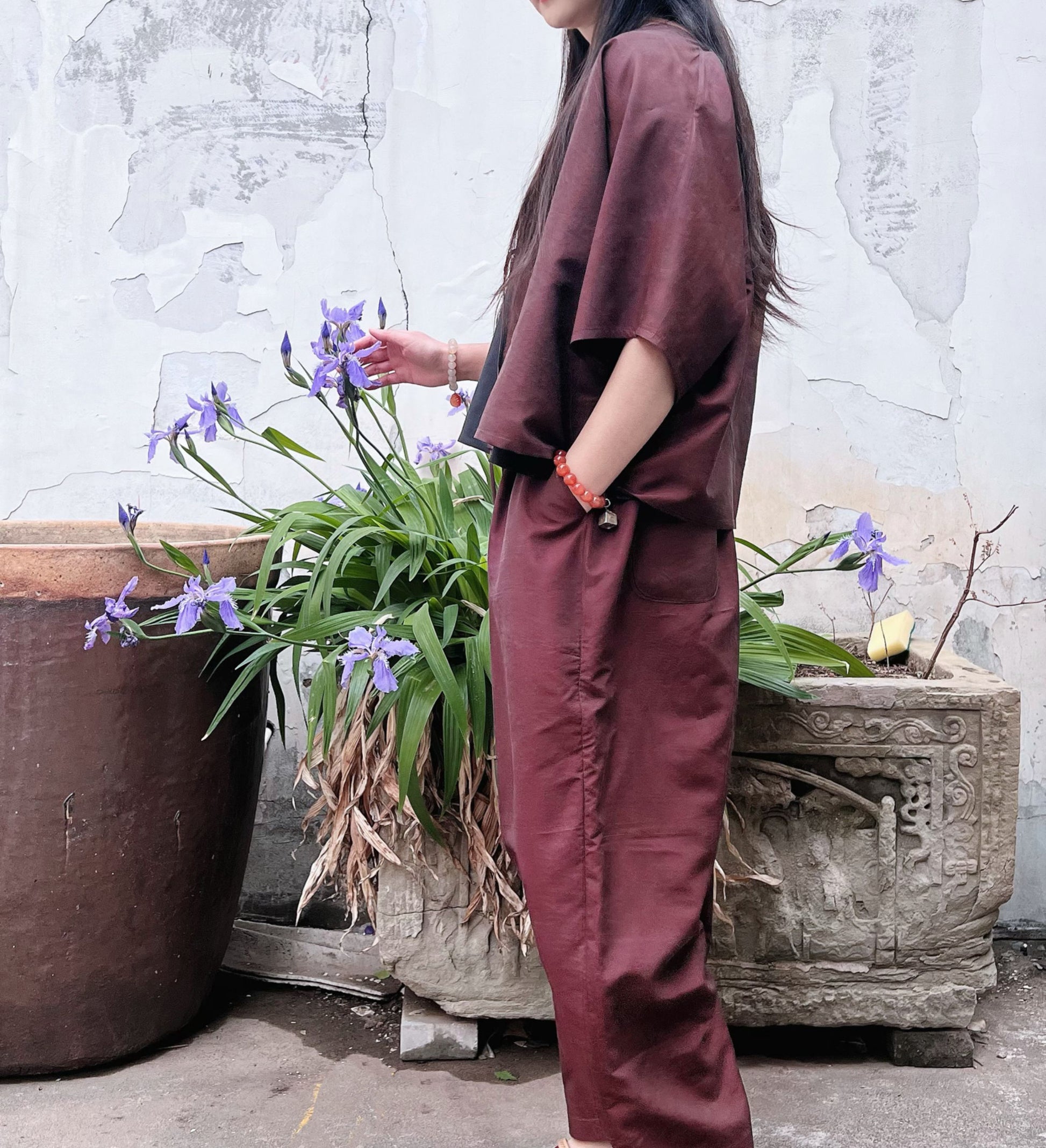 edoa Burgundy Reversible Mud Silk Set