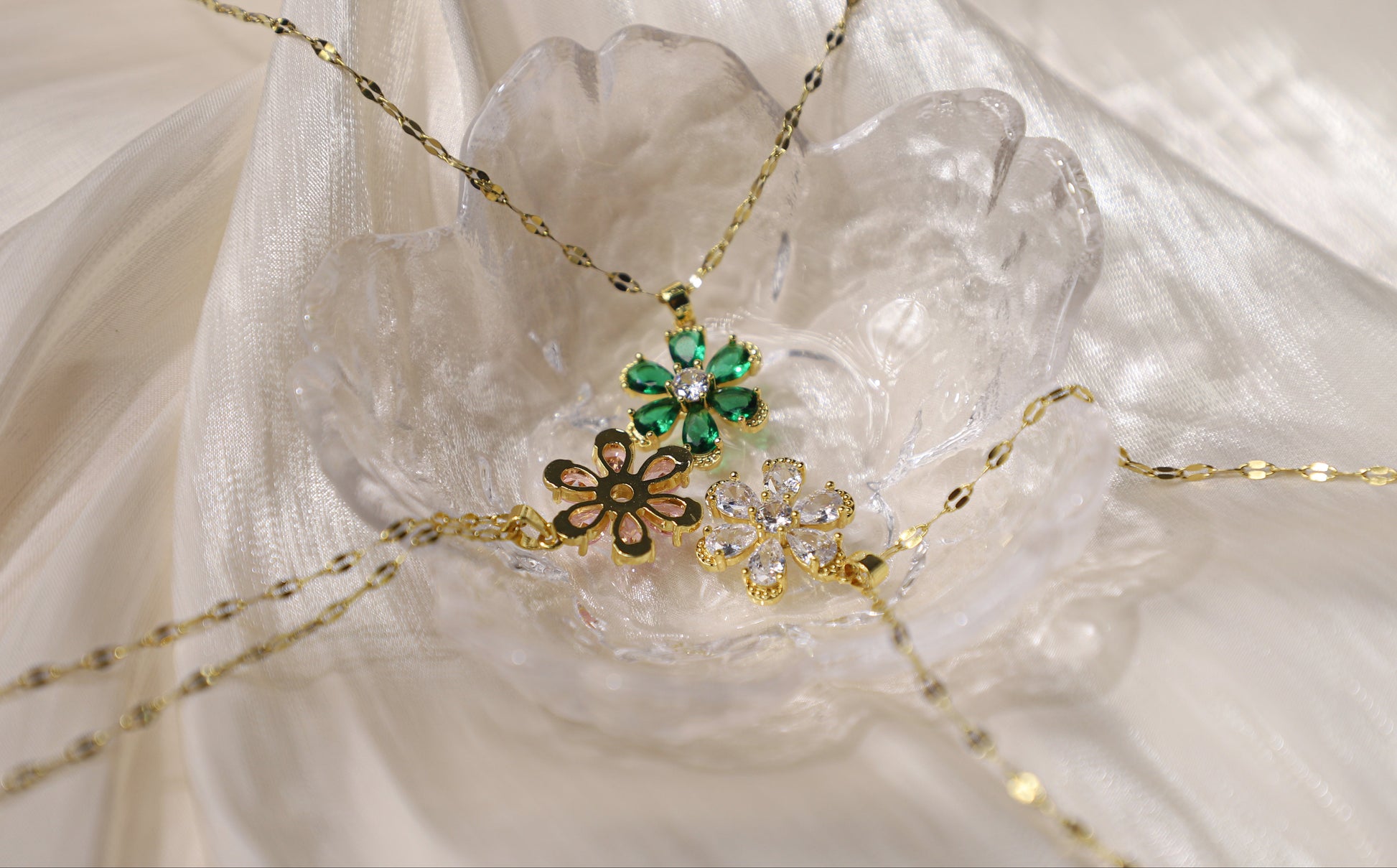 edoa Vintage Floral Birthstone Necklace