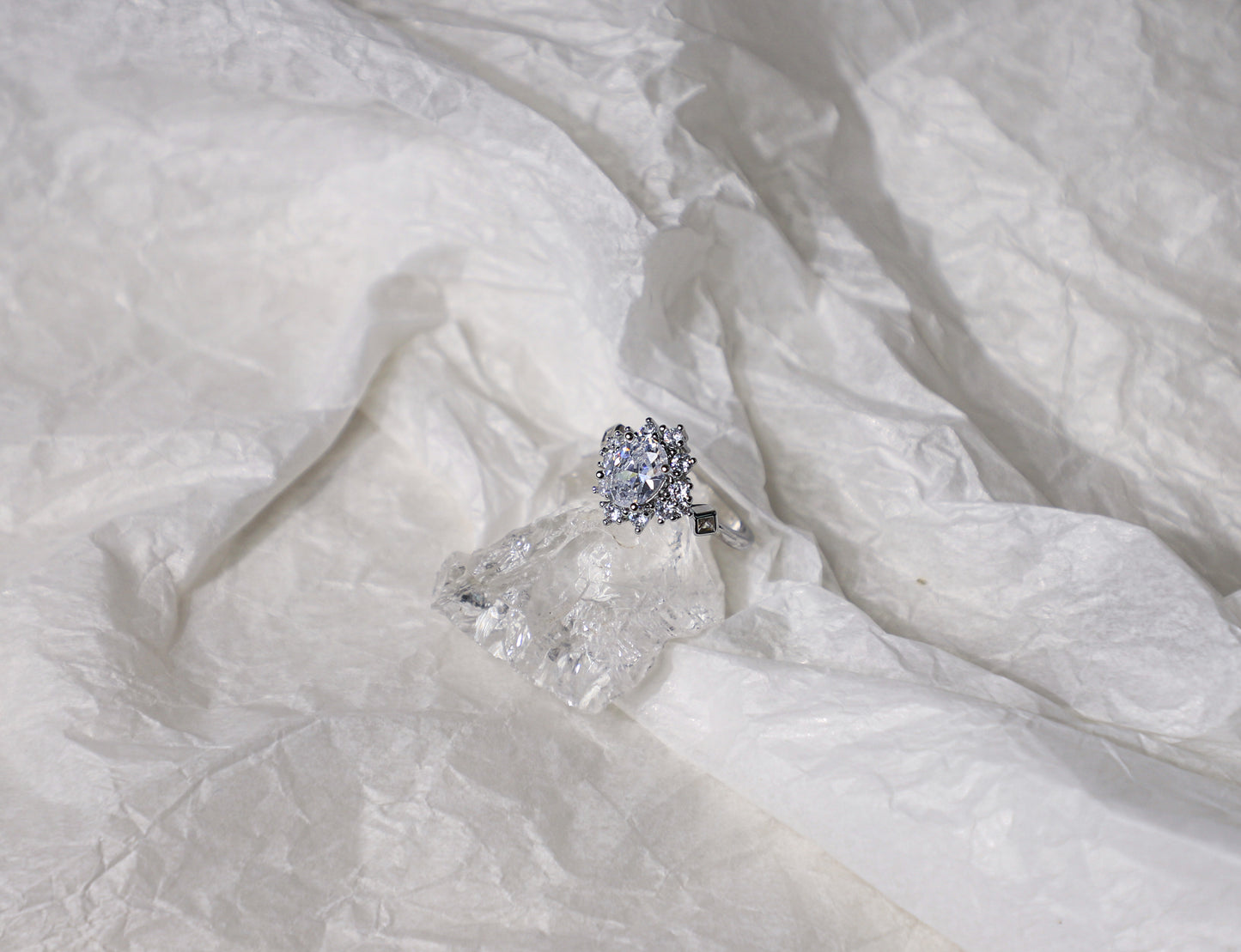 edoa Vintage Snow Flake Diamond Ring