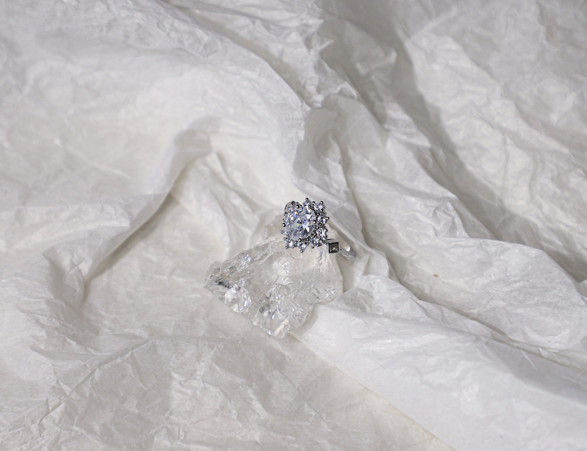 edoa Vintage Snow Flake Diamond Ring