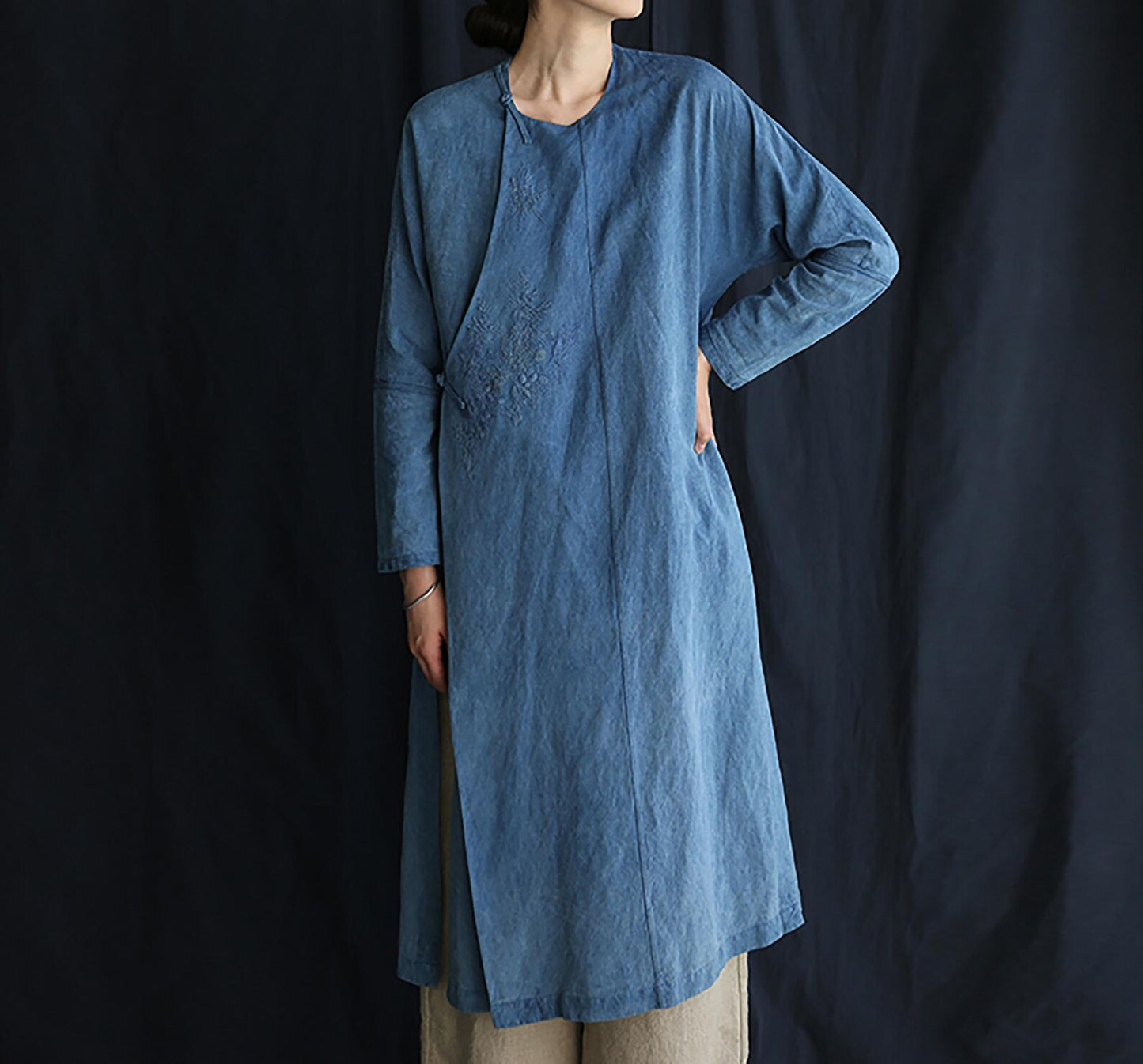 edoa Plant Dyed Linen Silk Blend Cheongsam
