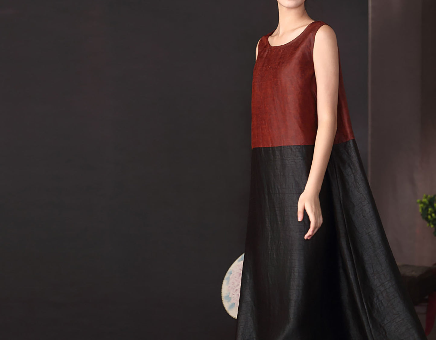 edoa Cracked Mud Silk Color Block Sleeveless Dress