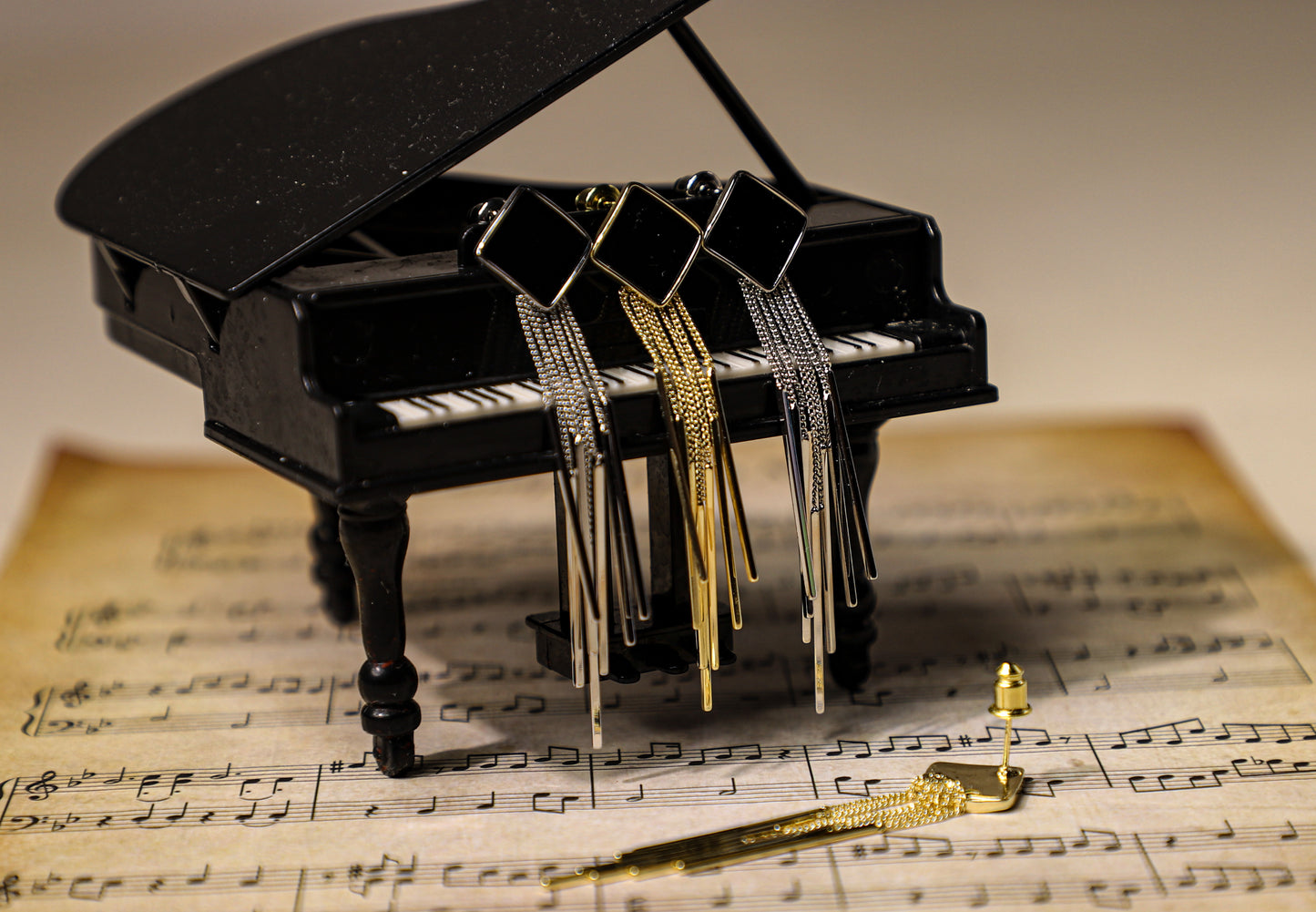 edoa Nocturne Fringe Geometric Black Onyx Earrings