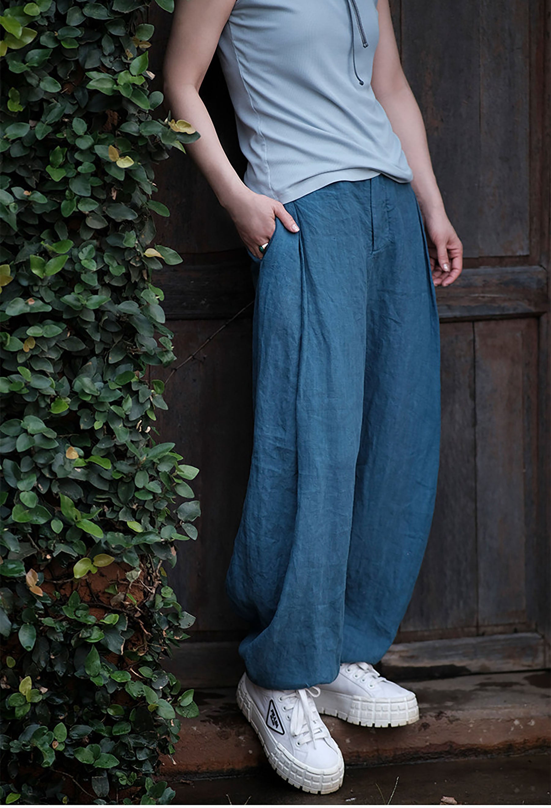 edoa Loose Fitting Tapered Linen Pants