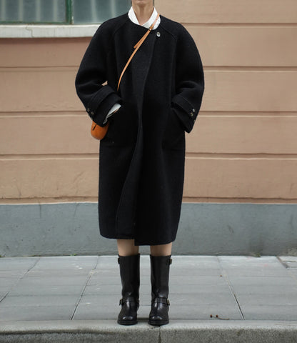 edoa Black Loop-Yarns Wool Trapeze Coat