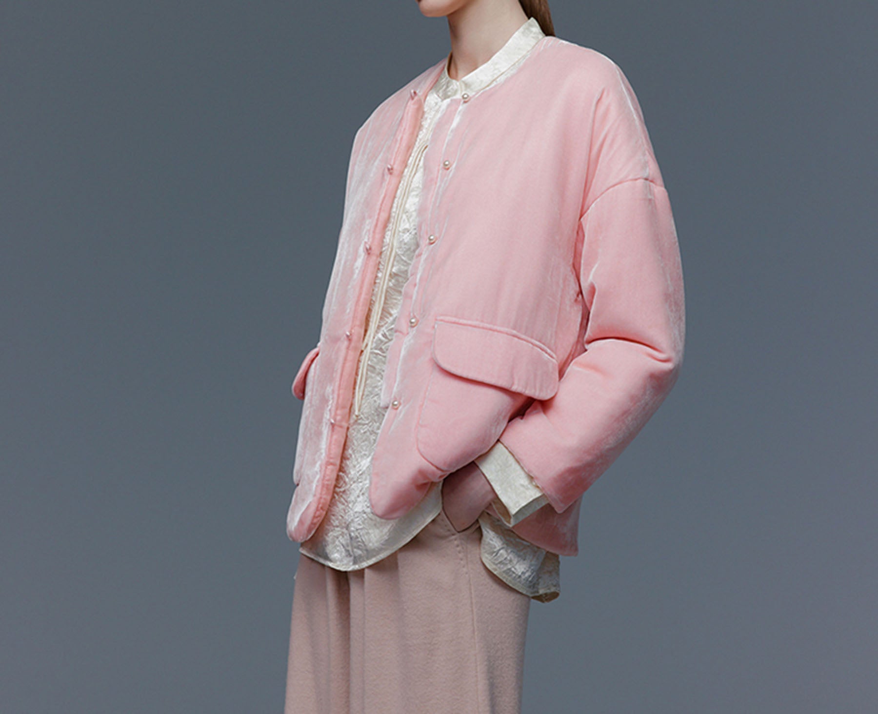 edoa Silk Velvet Quilted Jacket 