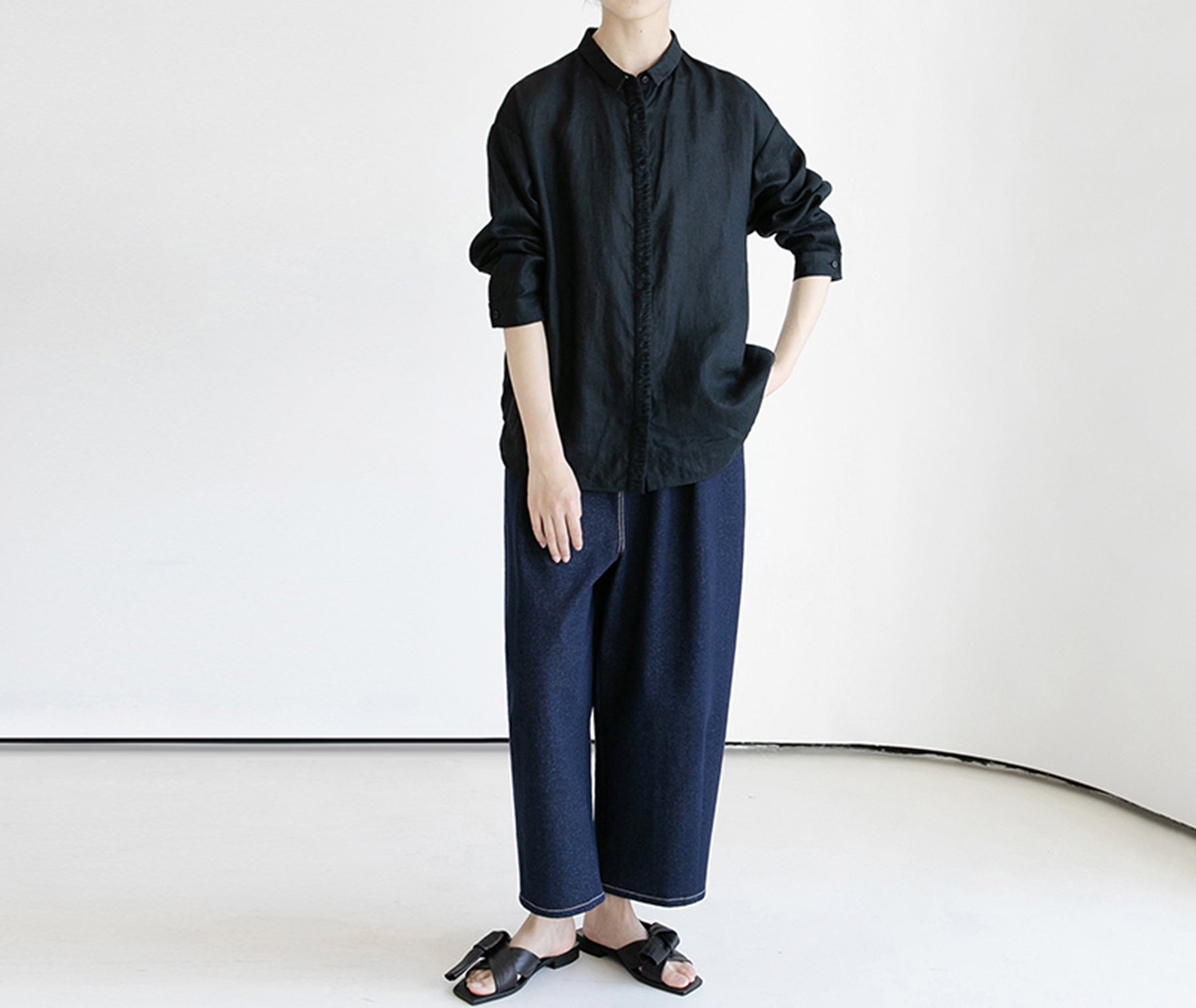 edoa Black Linen Shirt