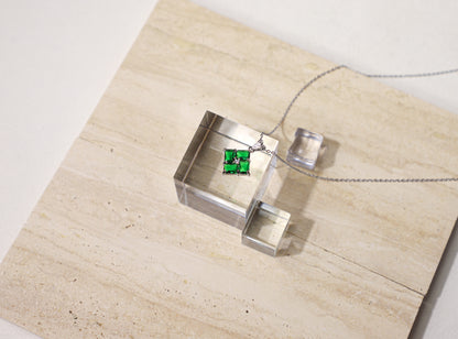edoa Minimalist Emerald Pane Necklace