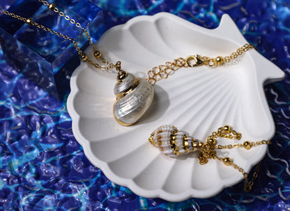 edoa Riviera Gold Dipped Conch Necklace
