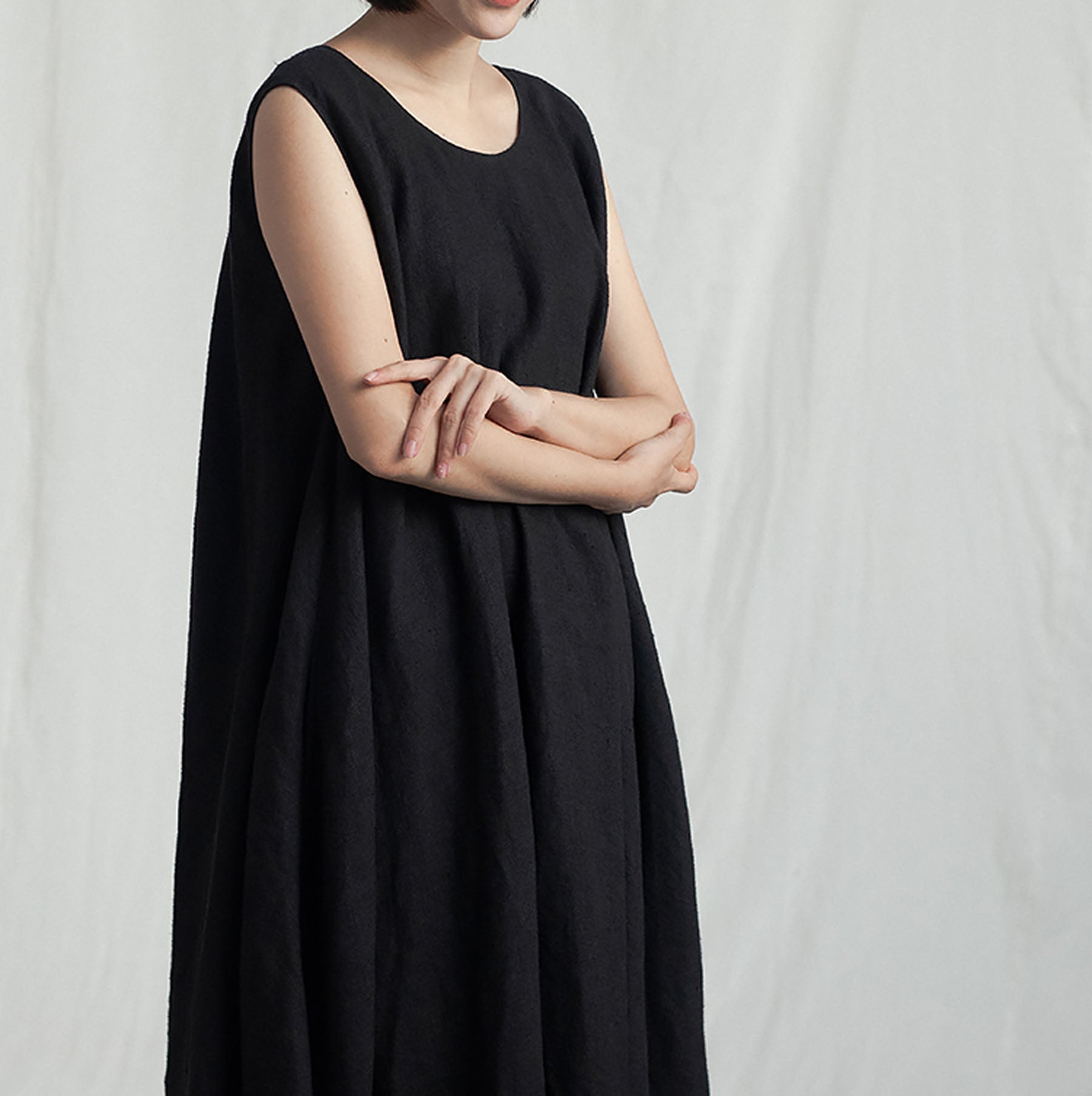 edoa Heavy Weight Linen Lantern Tank Dress