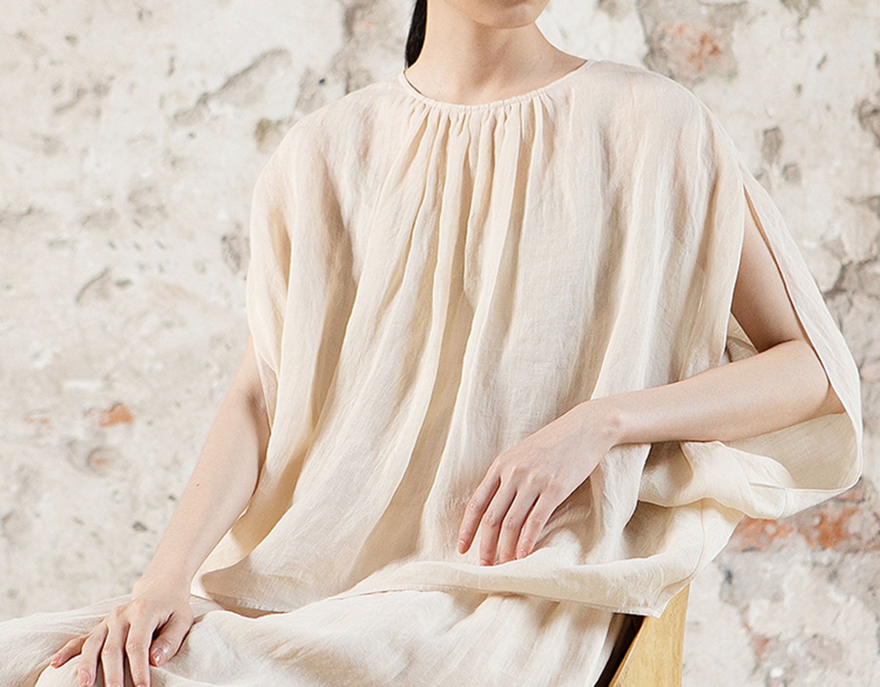 edoa High Counted Ramie Gathering Greek Blouse