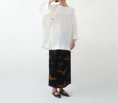 edoa Minimalist Linen Blouse with Jade Buttons