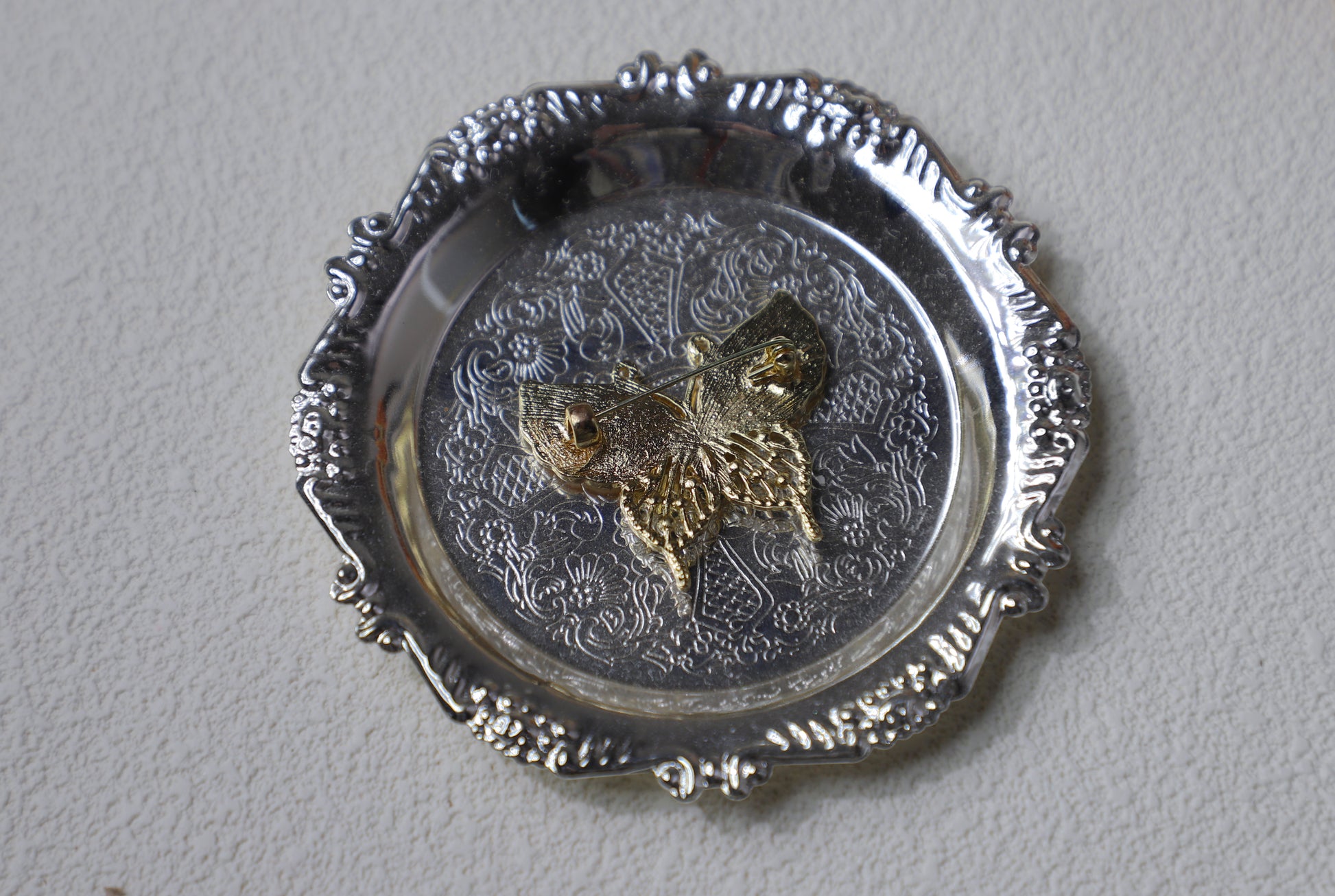 edoa Butterfly Mother of Pearl Emerald Brooch