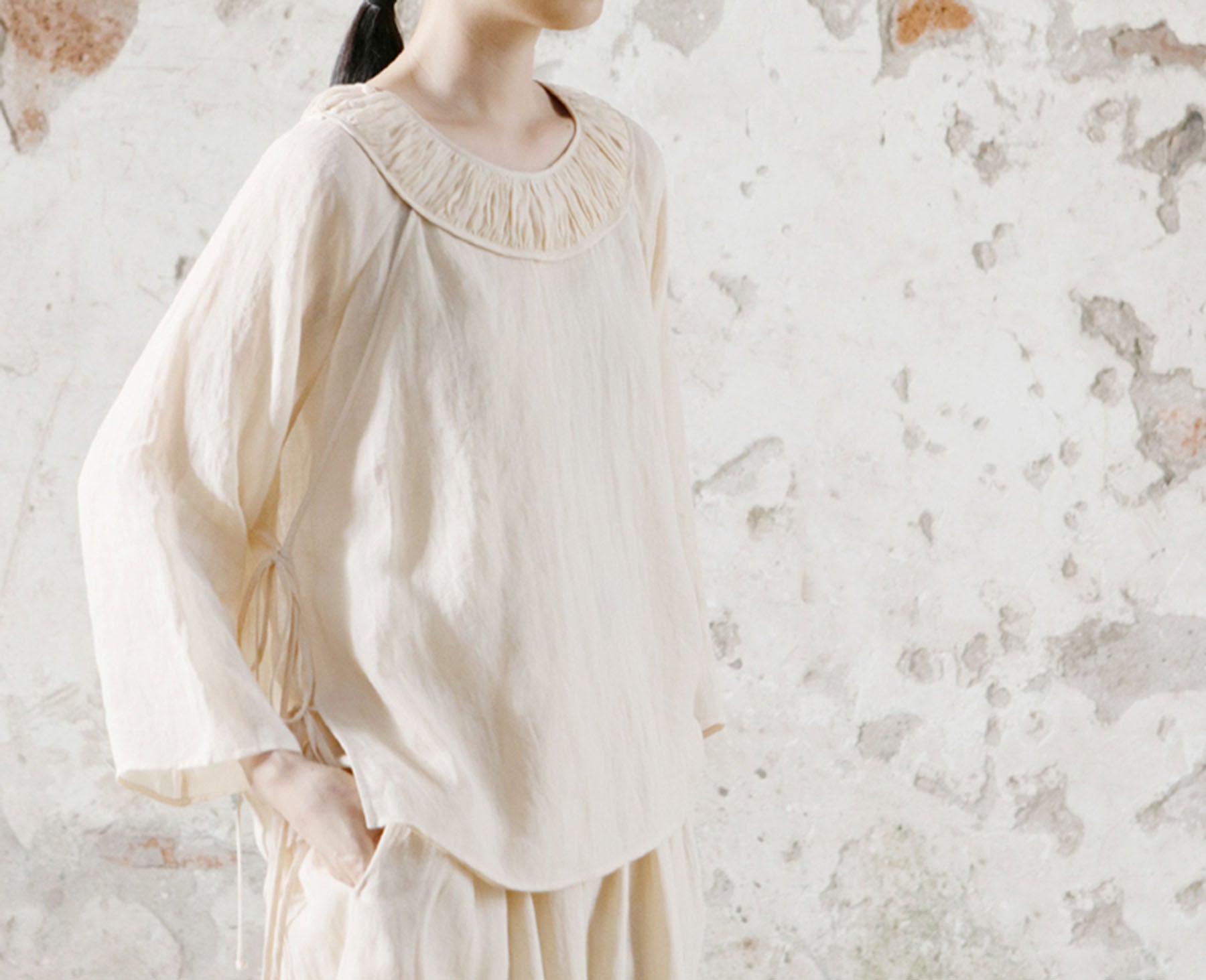 edoa Detachable Ruffle Collar Ramie Flared Blouse