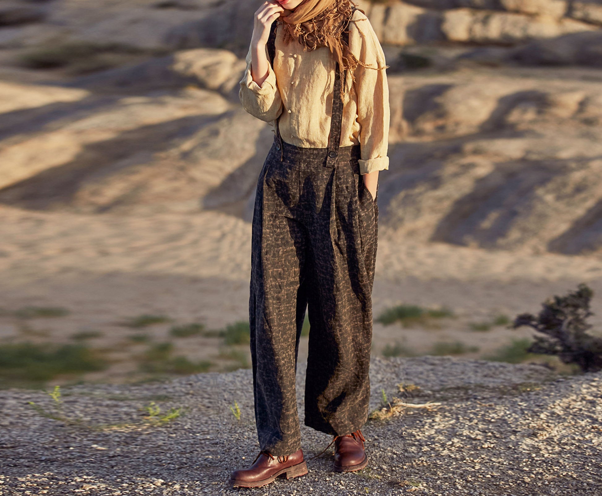 edoa Cracked Mud Silk Adjustable Suspender Pants 