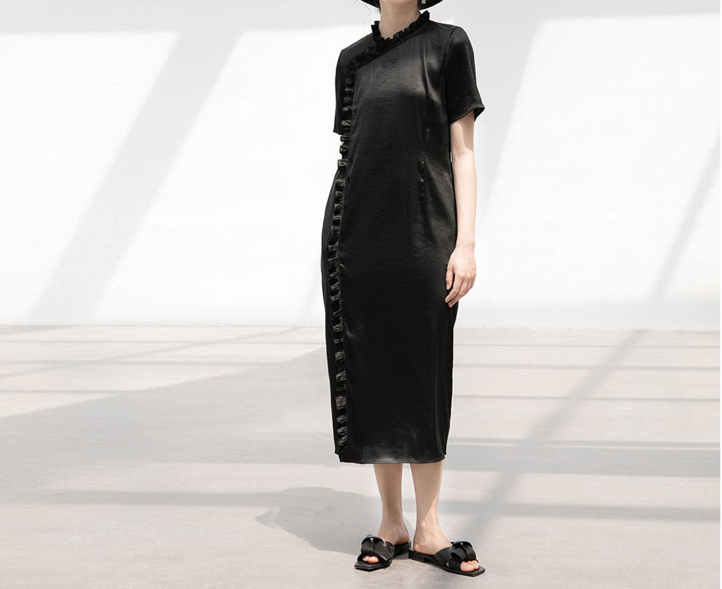 edoa Mud Silk Charmeuse Ruffle Qipao