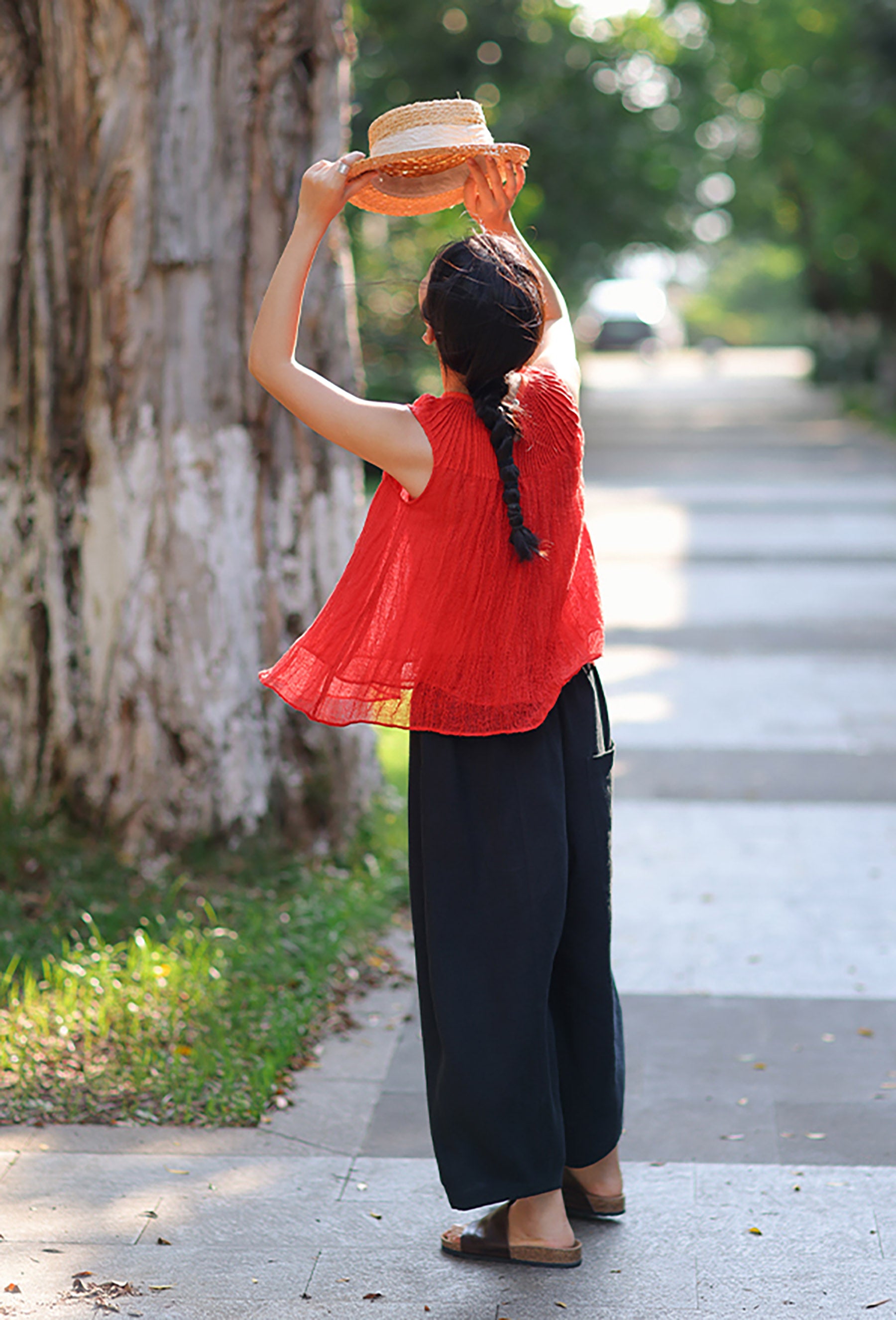 edoa Crushed Linen Pintucked Tank Top
