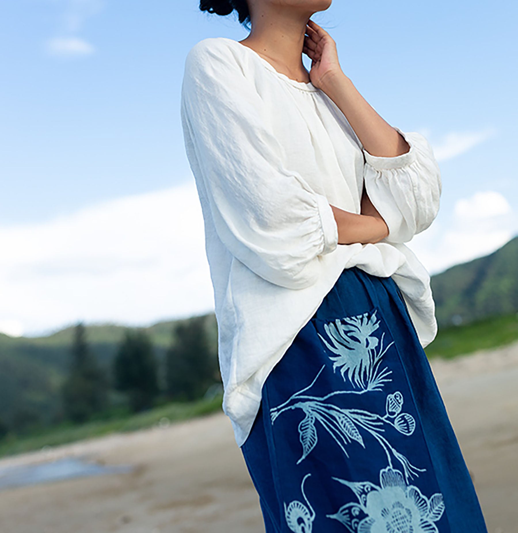 edoa Loose Fitting Linen Lantern Sleeves Gather Blouse