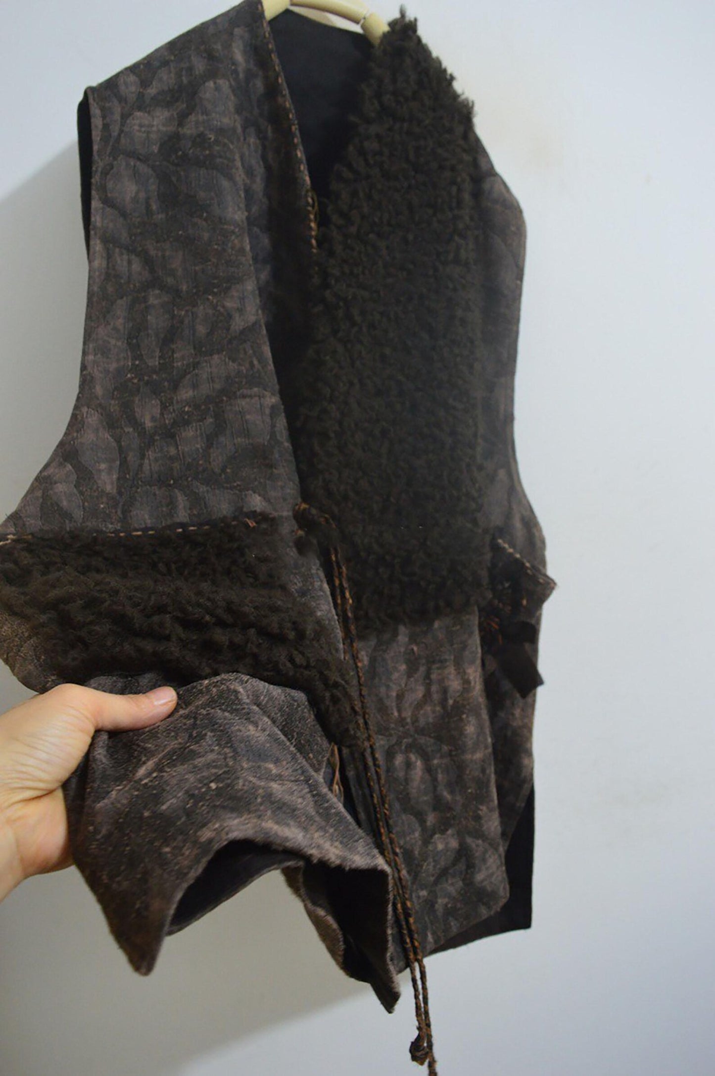 Mud Tussah Silk and Teddy Wool Bouclé Vest to0166 X306