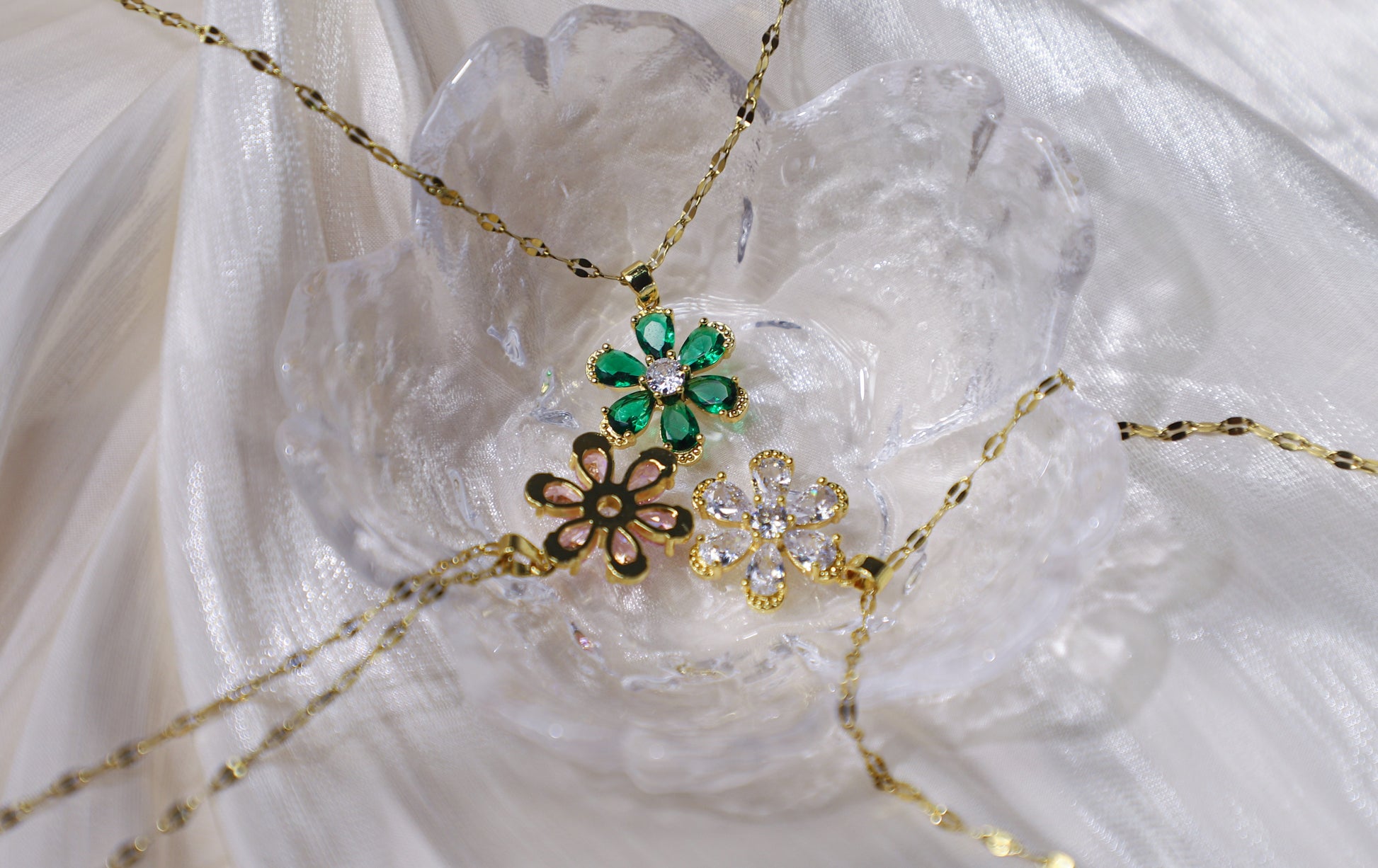 edoa Vintage Floral Birthstone Necklace