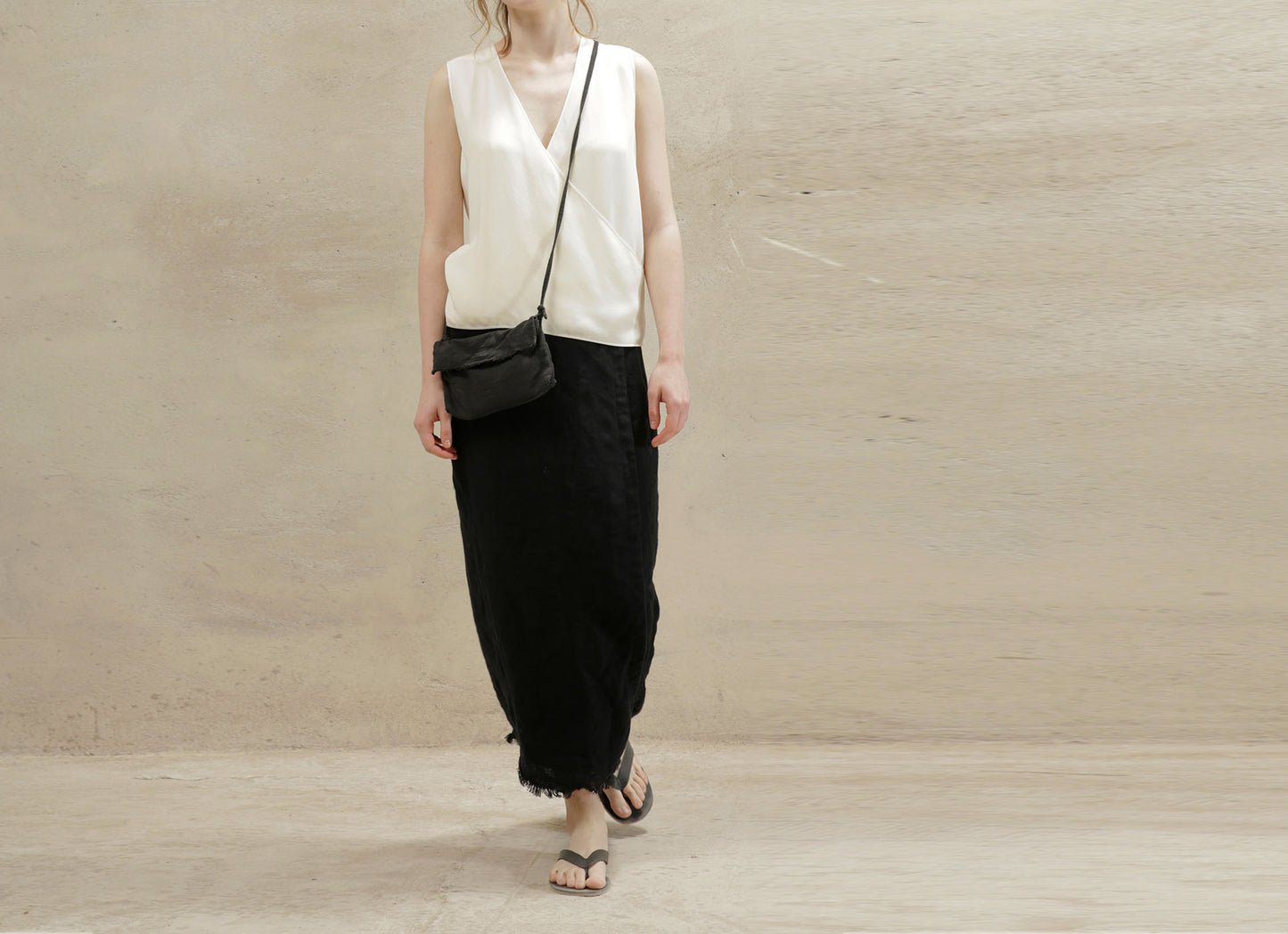 edoa  Crepe De Chine V-neck Sleeveless Tank