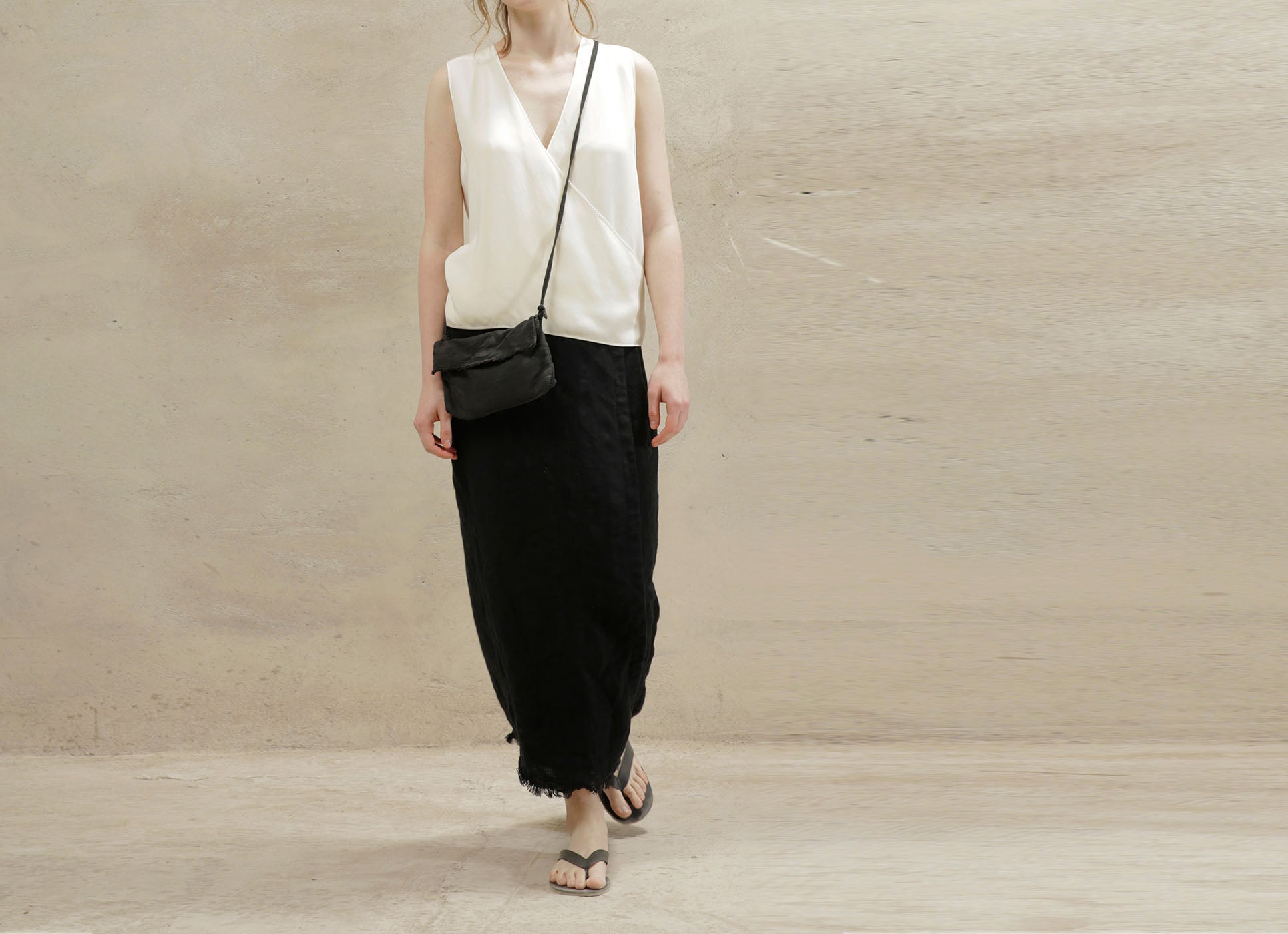 edoa  Crepe De Chine V-neck Sleeveless Tank