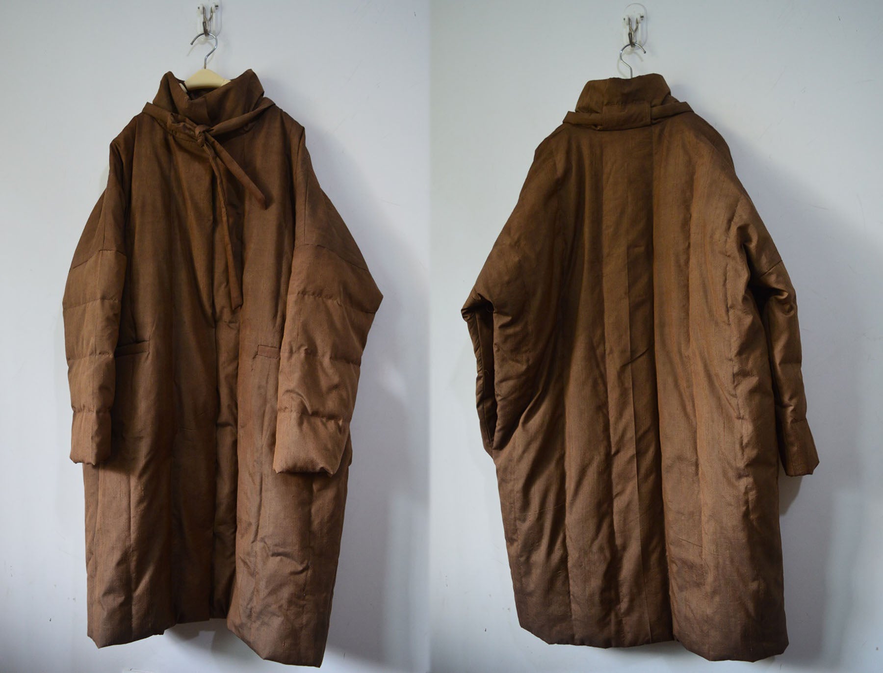 edoa Loose Fitting Dupioni Silk Cocoon Shape Down Coat
