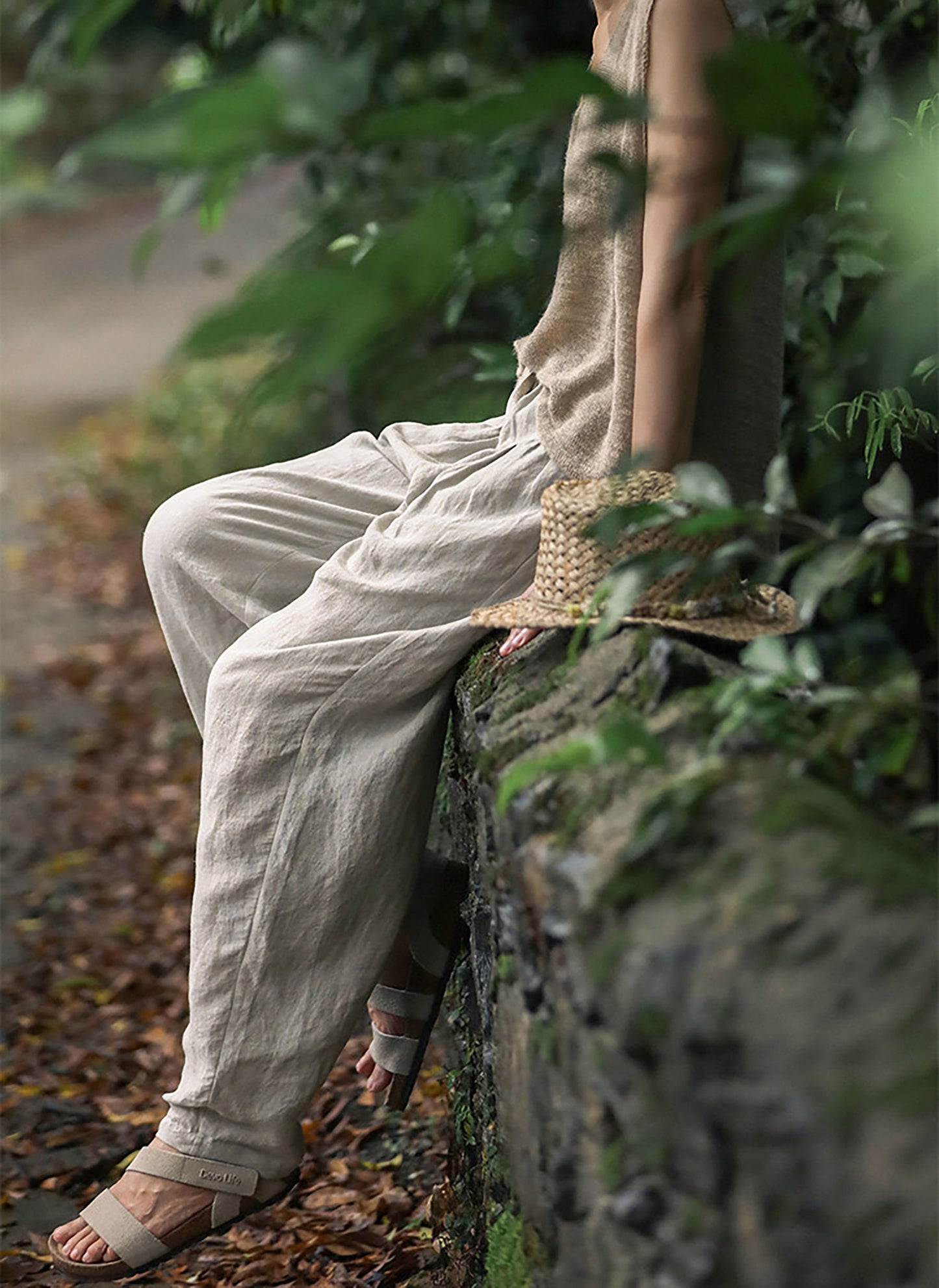 edoa Yarn Dyed French Linen Tapered Pants