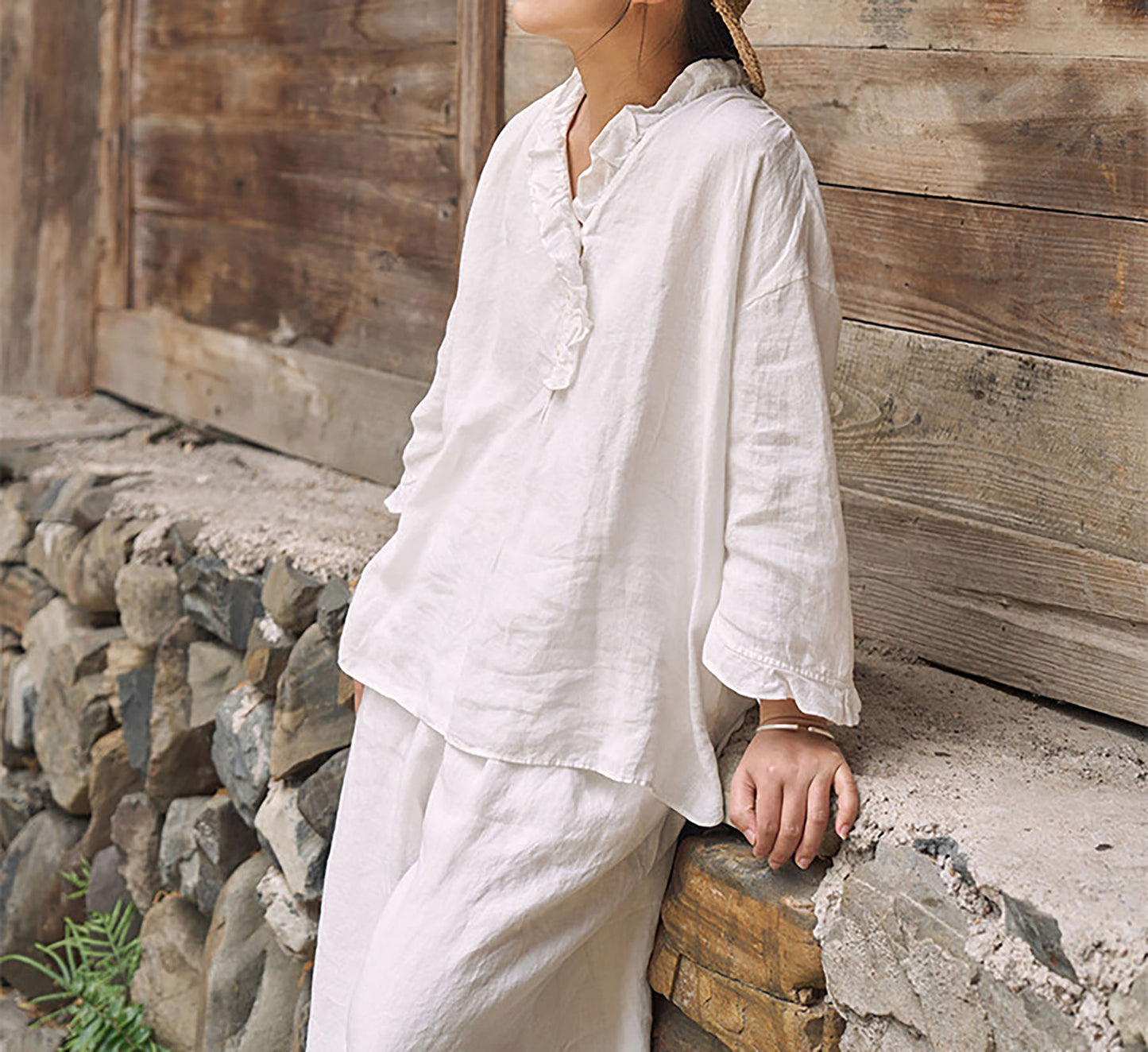 edoa White Linen Ruffled Pullover Shirt
