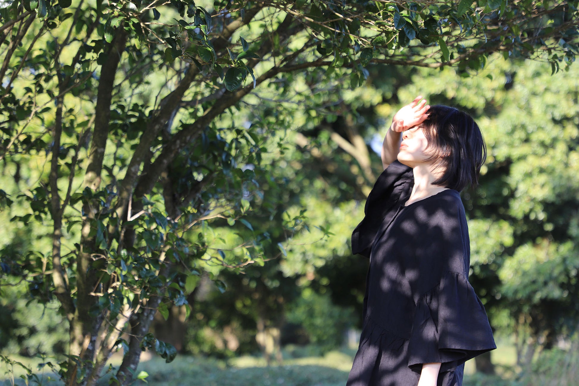 edoa Reversible Black Linen Blouse