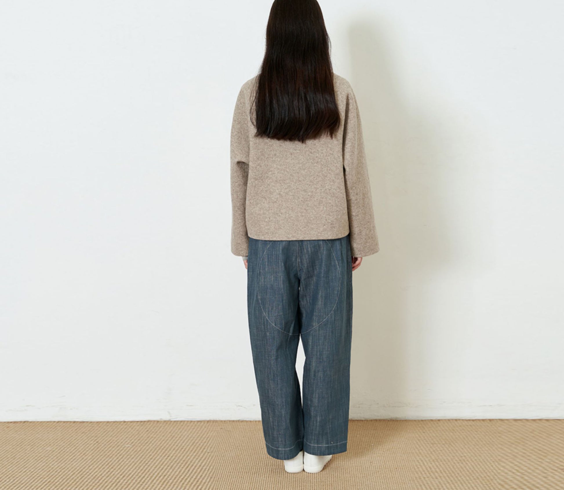 edoa Boiled Wool Minimalist Pullover Top