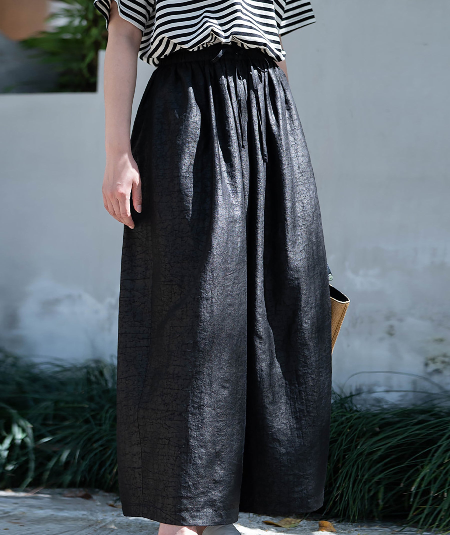 edoa Black Cracked Mud Silk Wide Leg Skants