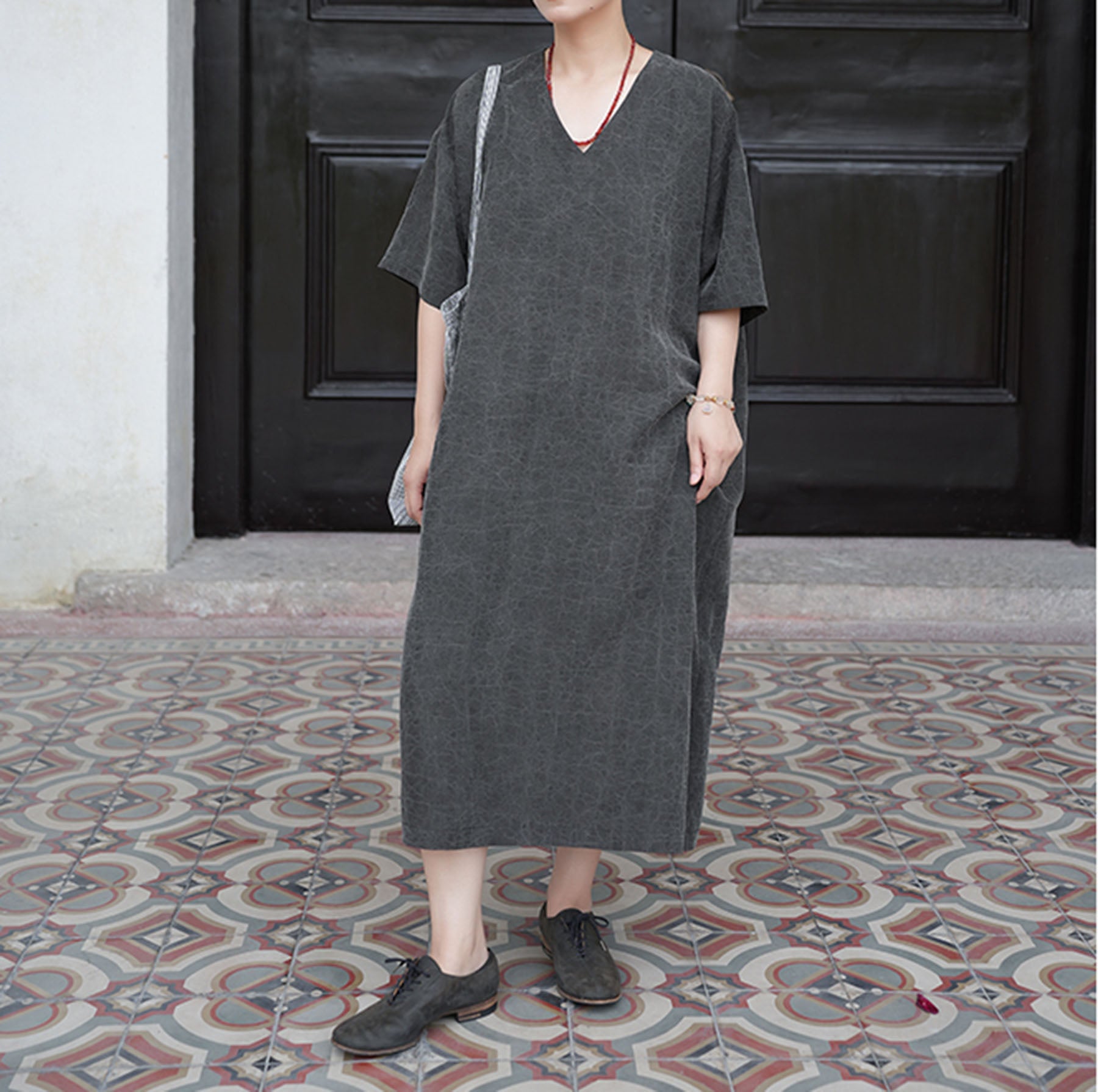 edoa Cracked Mud Silk V-neck Dress