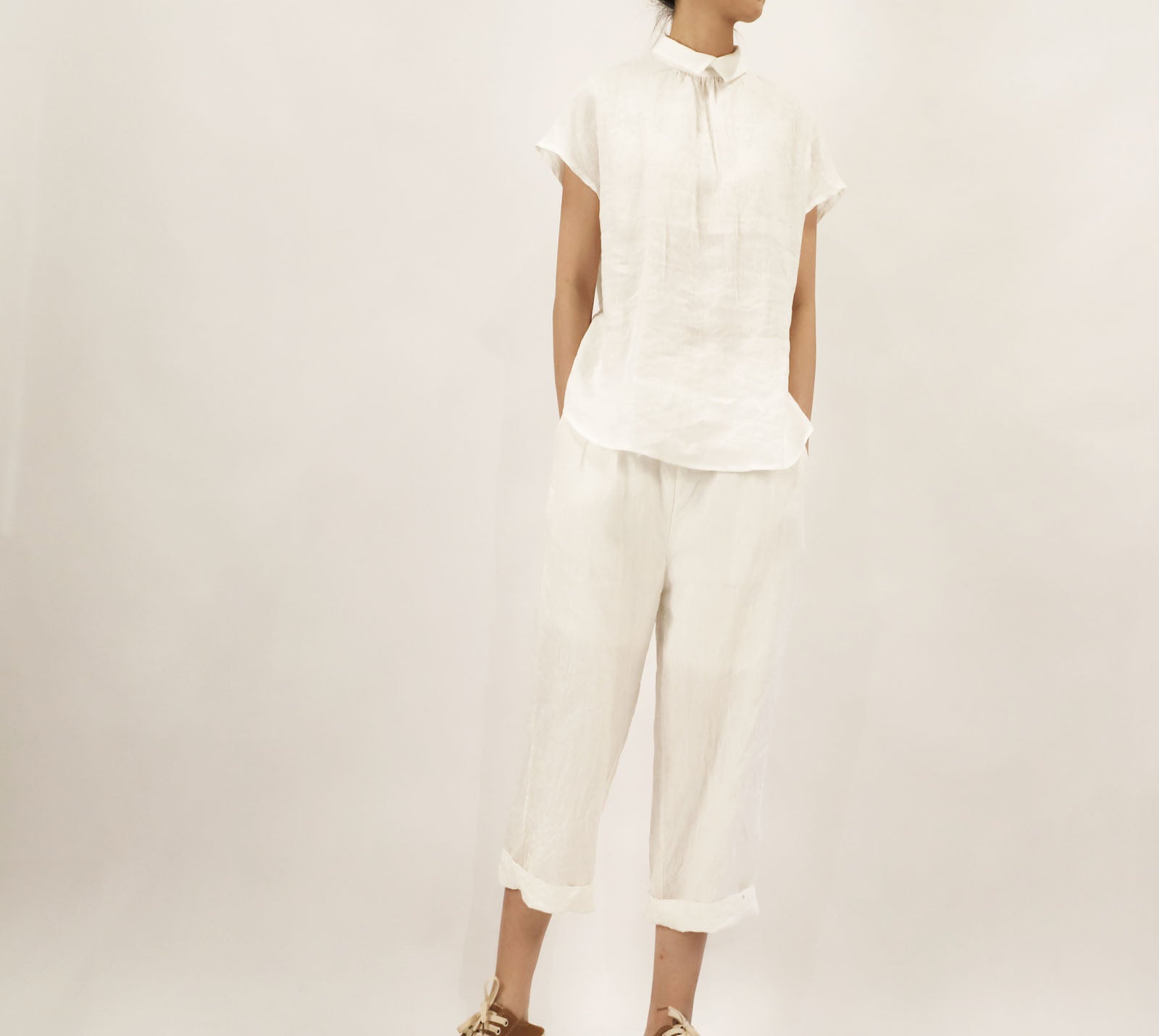edoa High Counted French Linen White Top