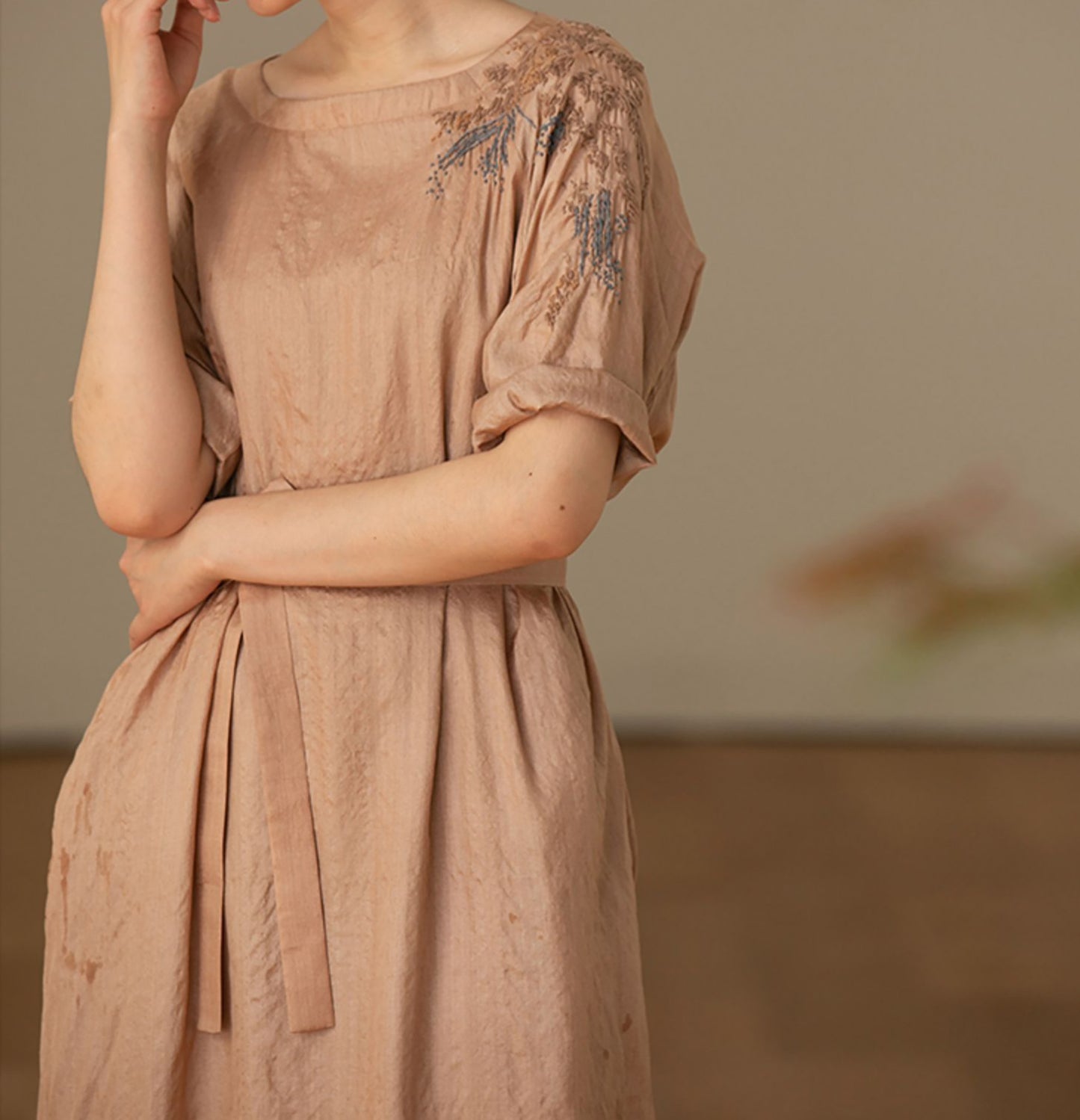 edoa Tussah Silk Hand Embroidery Chinese Dress