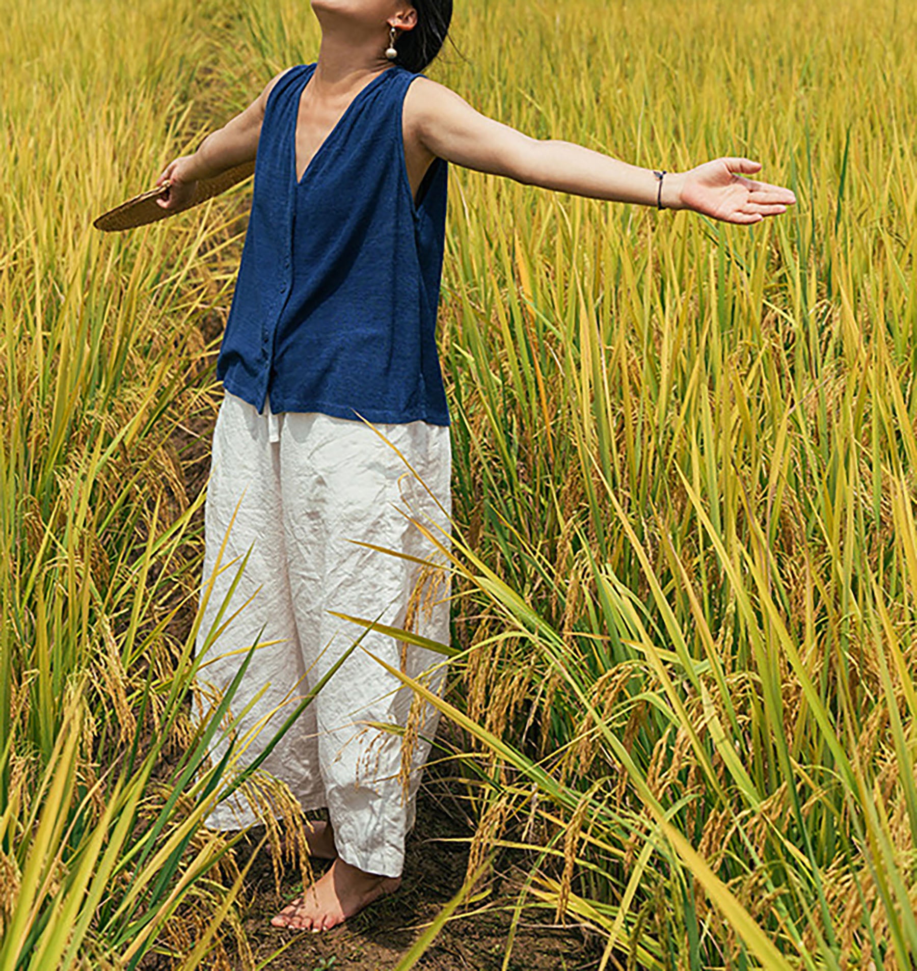 edoa Linen Above Ankle Length Trousers