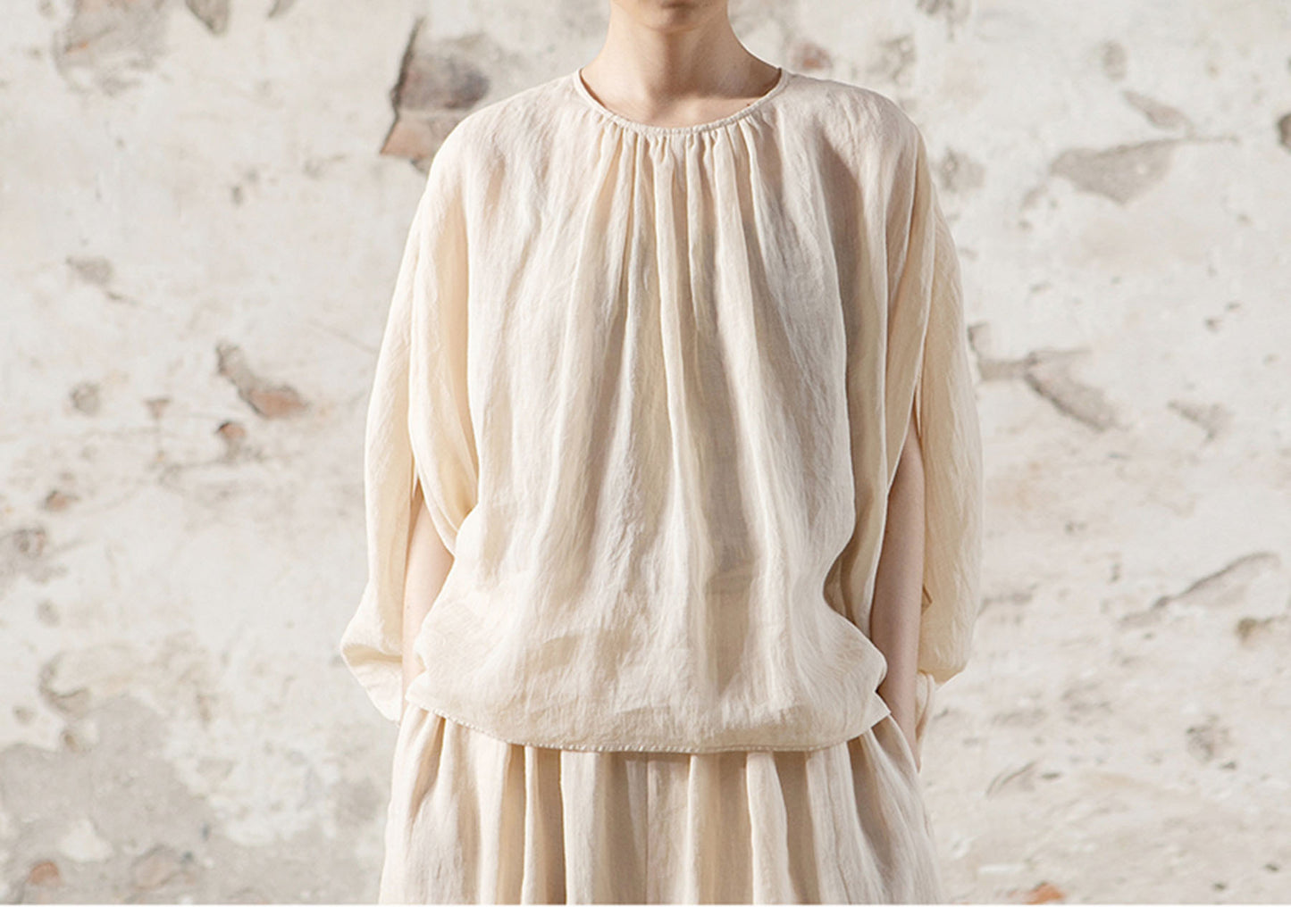 edoa High Counted Ramie Gathering Greek Blouse