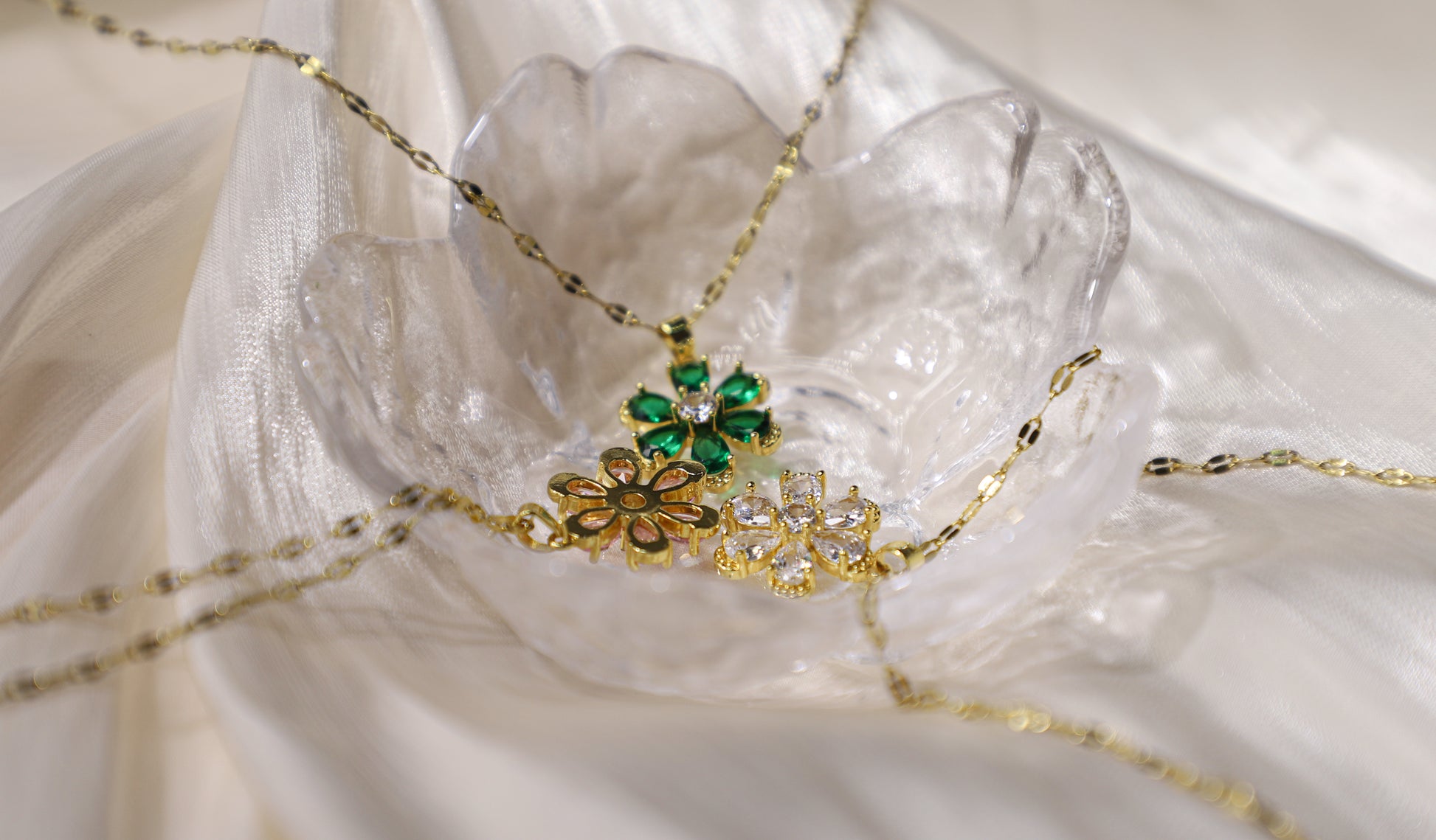 edoa Vintage Floral Birthstone Necklace