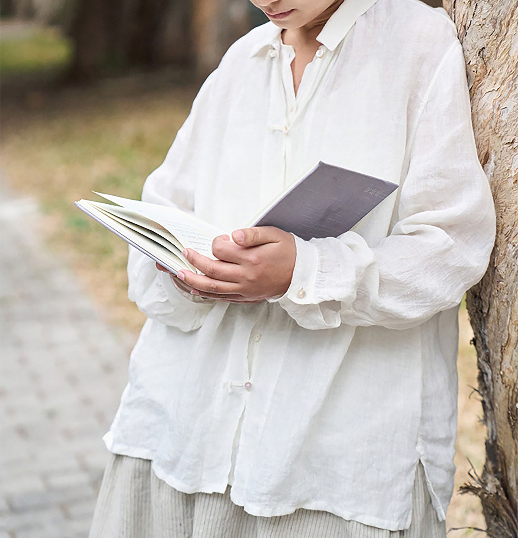 edoa Relaxed White High Count Linen Blouse