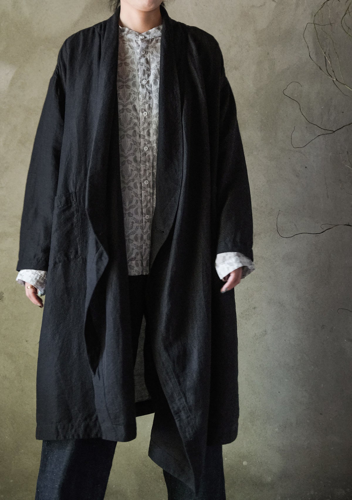 edoa Black Linen Shawl Collar Coat