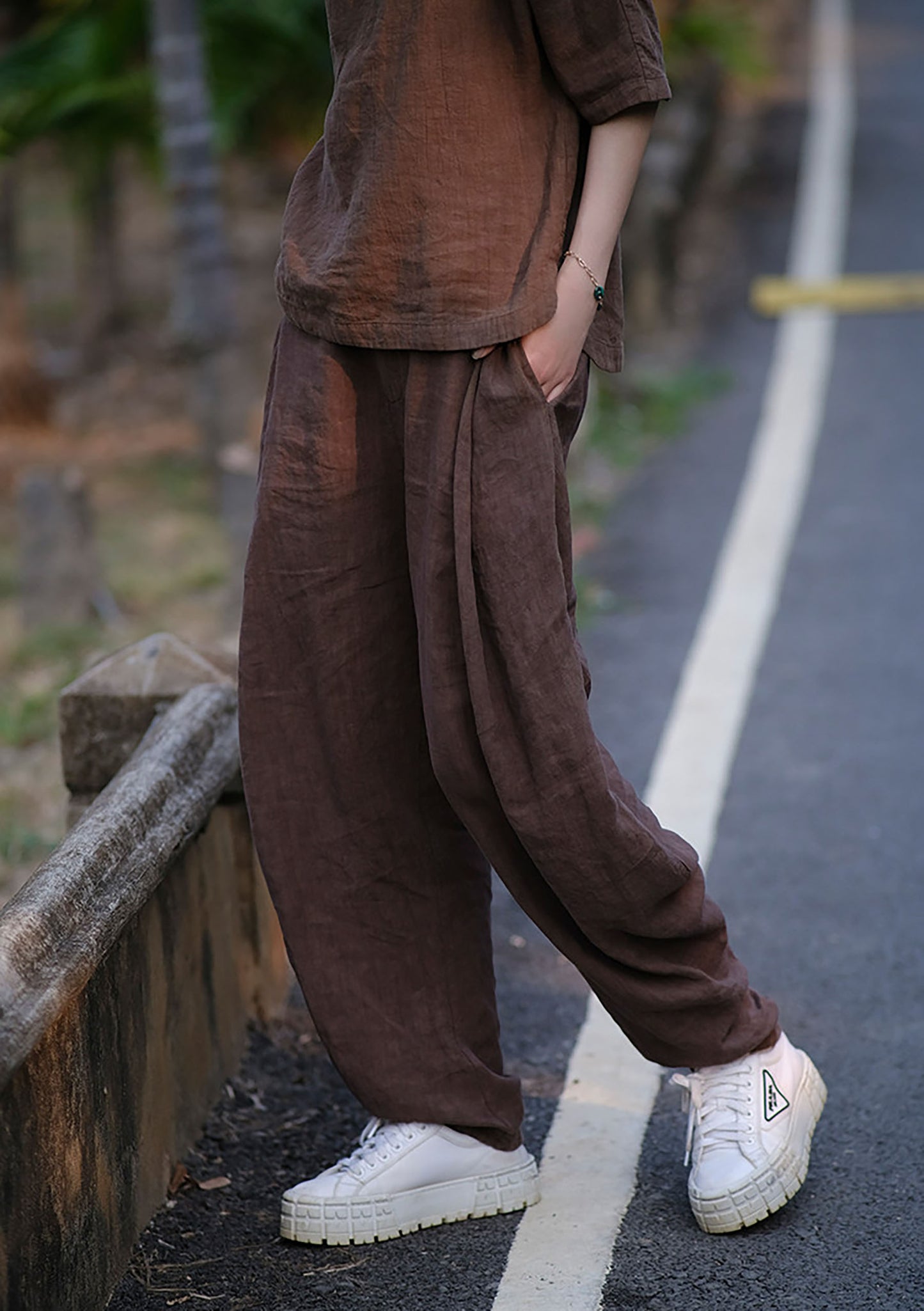 edoa Loose Fitting Tapered Linen Pants