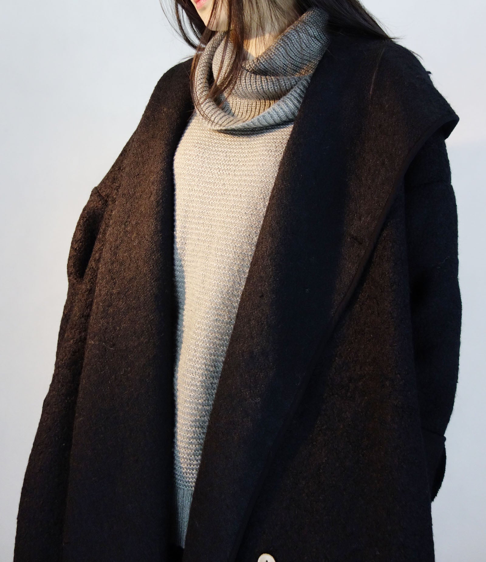 edoa Heavy Weight Bouclé Sorcerer Hooded Coat