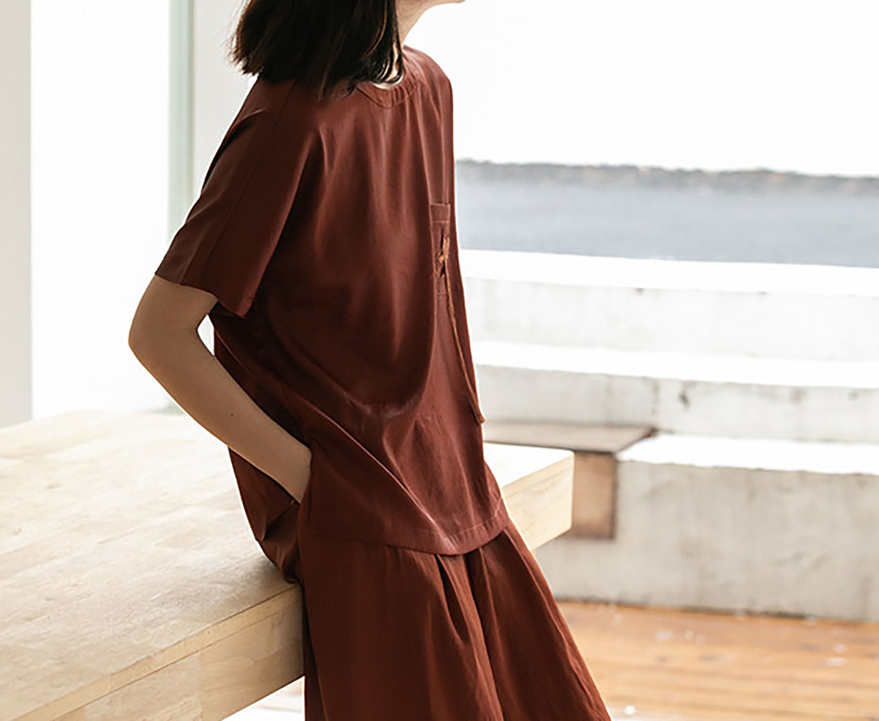 edoa Mud Silk Satin Short Sleeve Tee