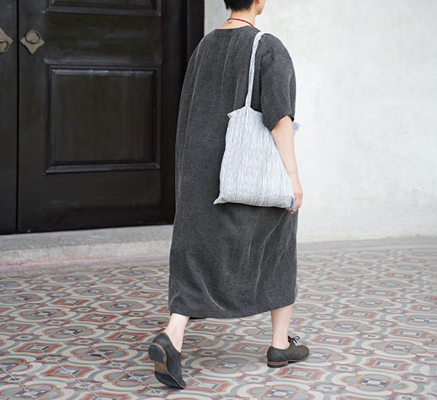edoa Cracked Mud Silk V-neck Dress
