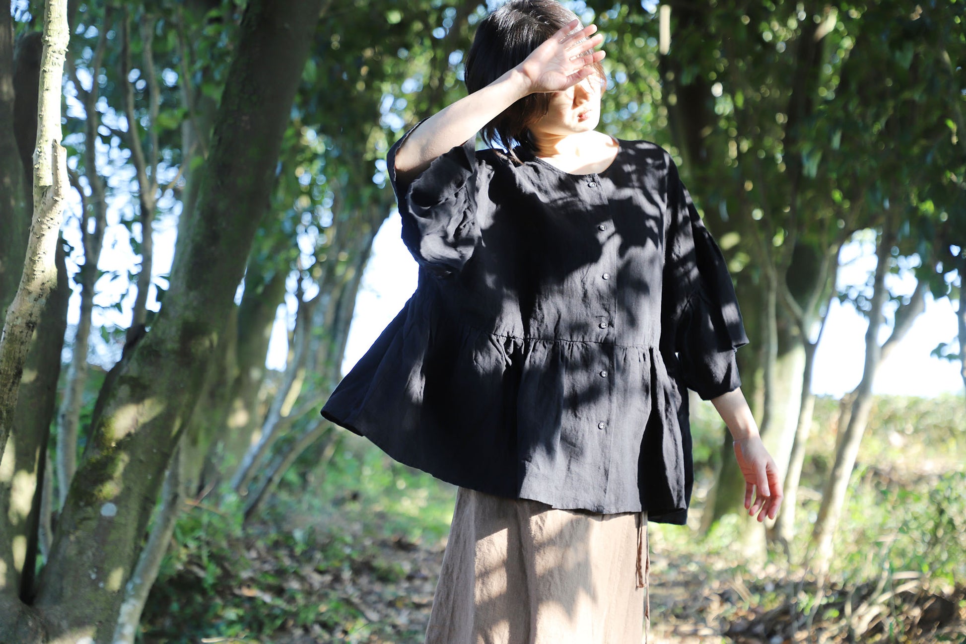 edoa Reversible Black Linen Blouse