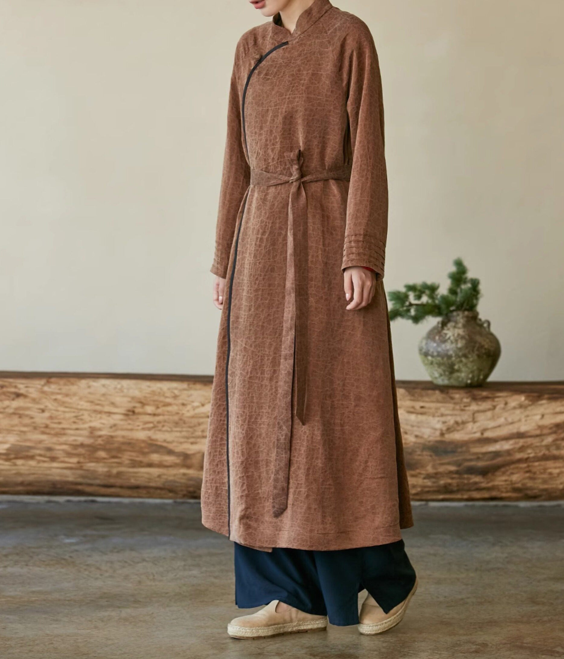 edoa Cracked Mud Silk Charmeuse Cheongsam Coat